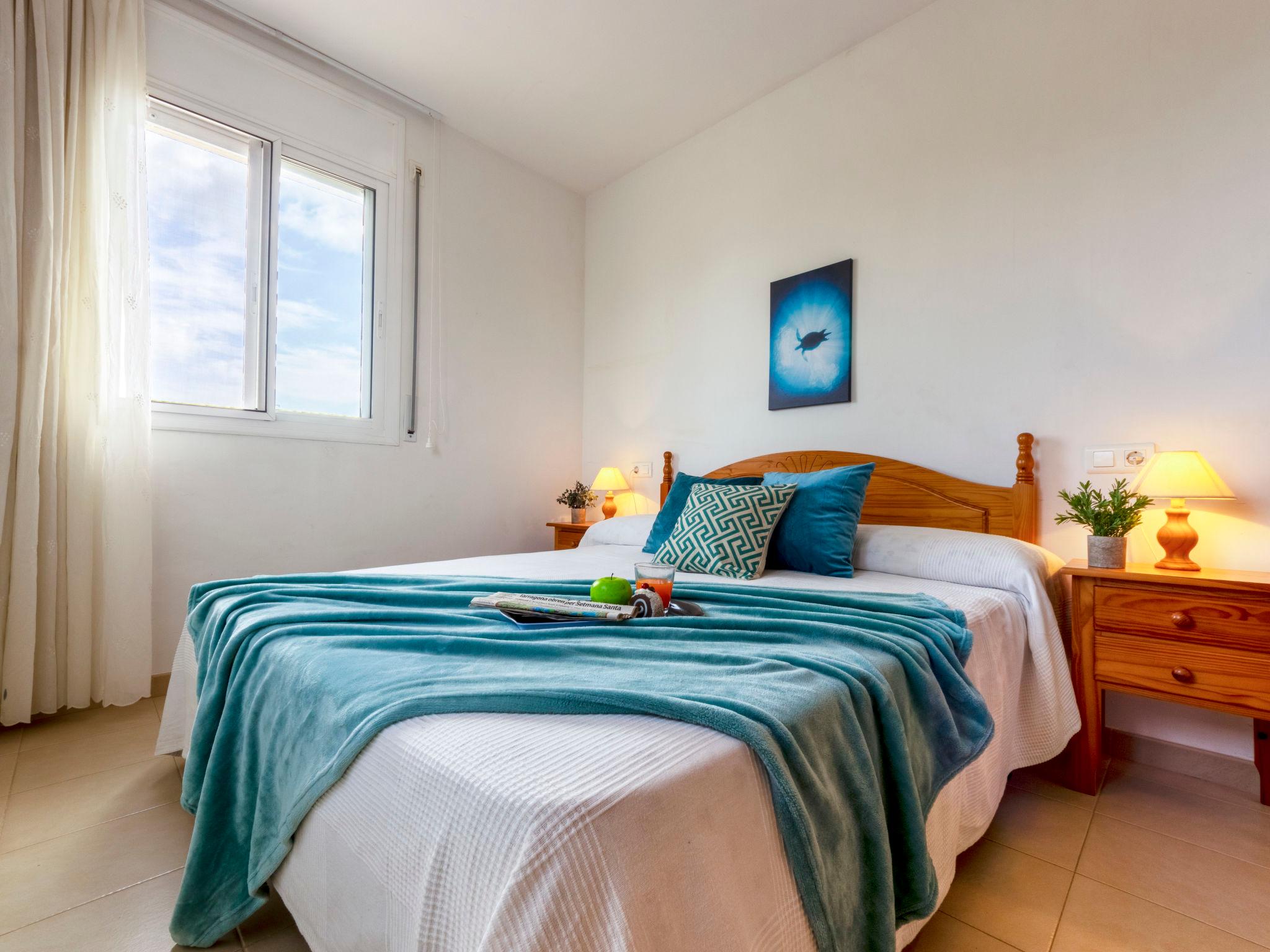 Foto 12 - Appartamento con 3 camere da letto a Deltebre con piscina e vista mare