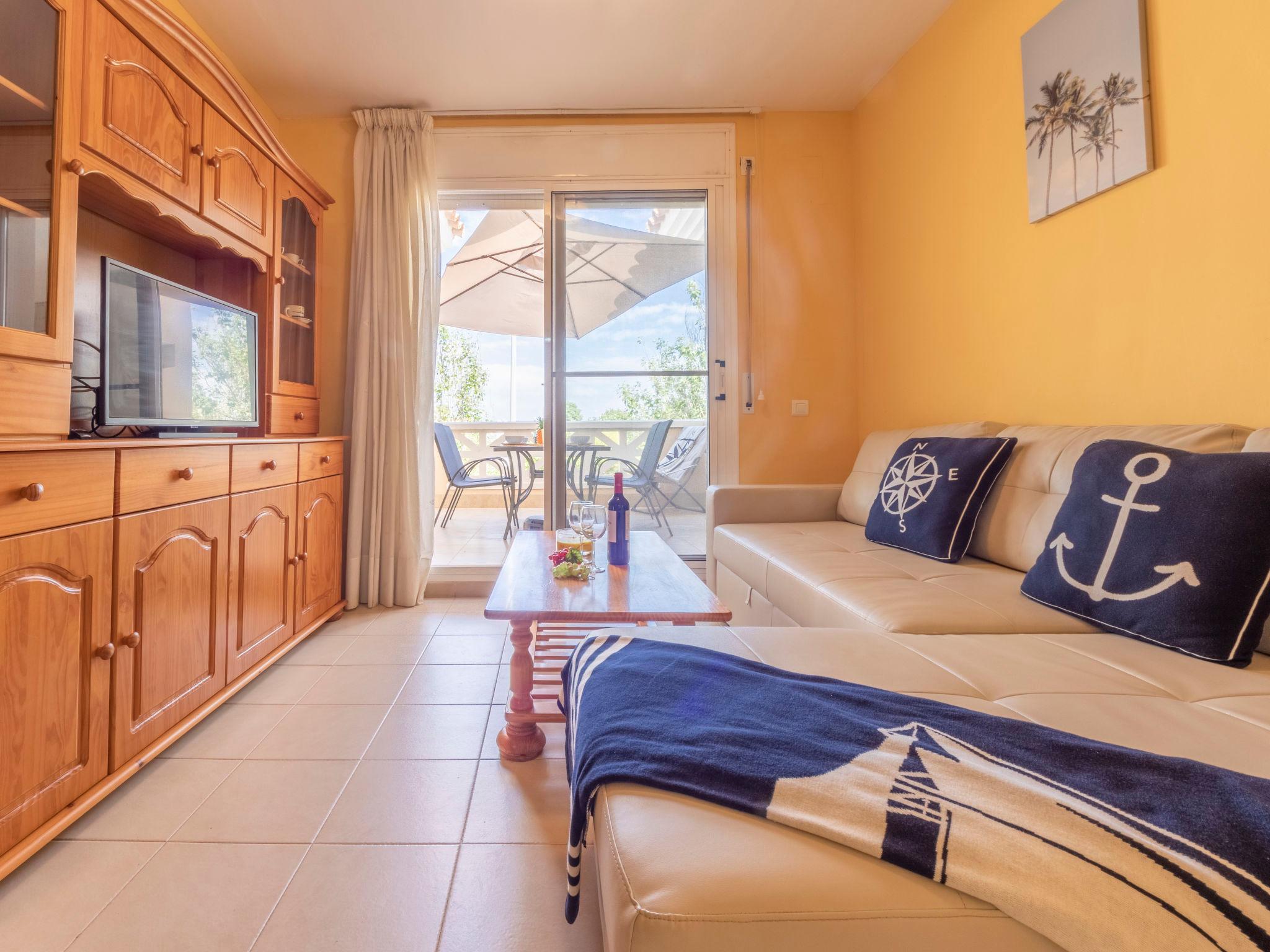 Foto 3 - Apartamento de 3 habitaciones en Deltebre con piscina y vistas al mar