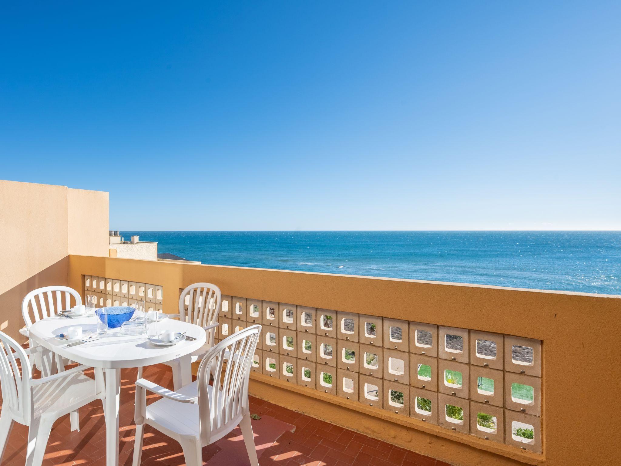 Photo 2 - Appartement en Le Barcarès avec piscine et terrasse