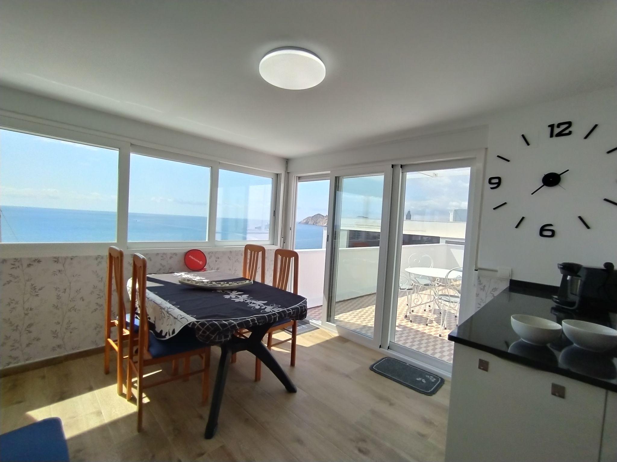 Foto 2 - Appartamento con 3 camere da letto a Benidorm con terrazza