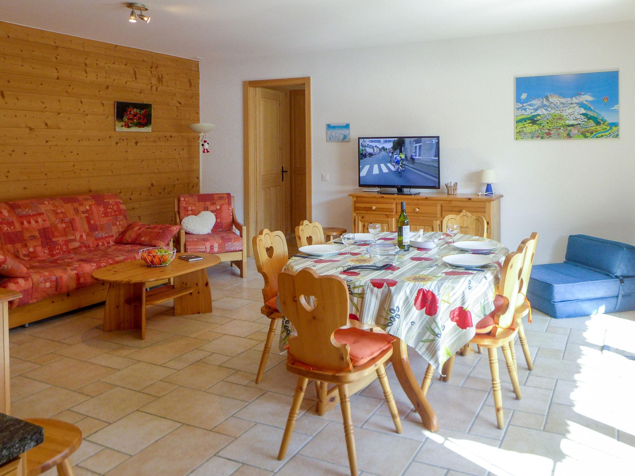 Foto 2 - Apartamento de 1 habitación en Val-d'Illiez con vistas a la montaña