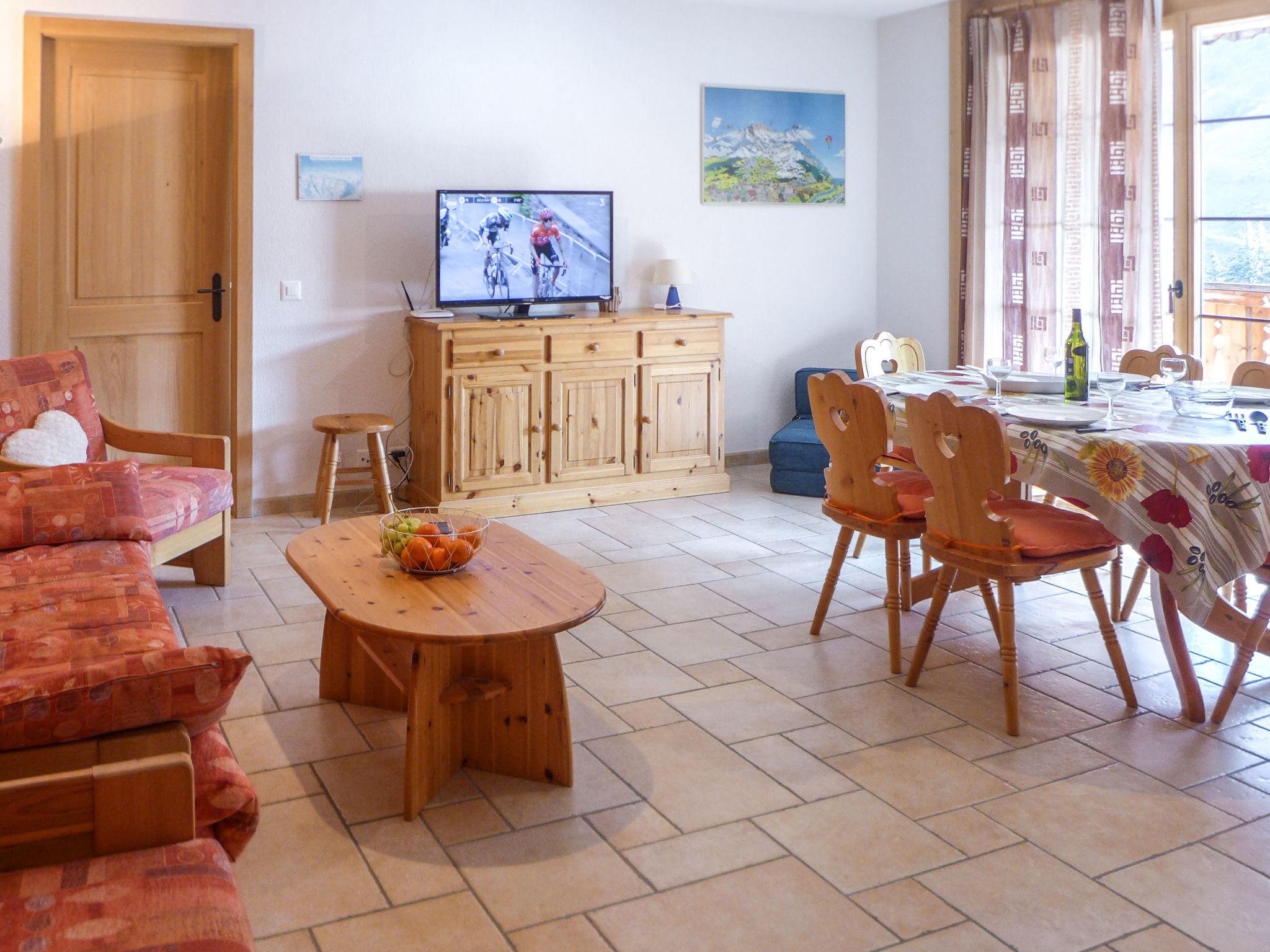 Photo 7 - 1 bedroom Apartment in Val-d'Illiez with mountain view