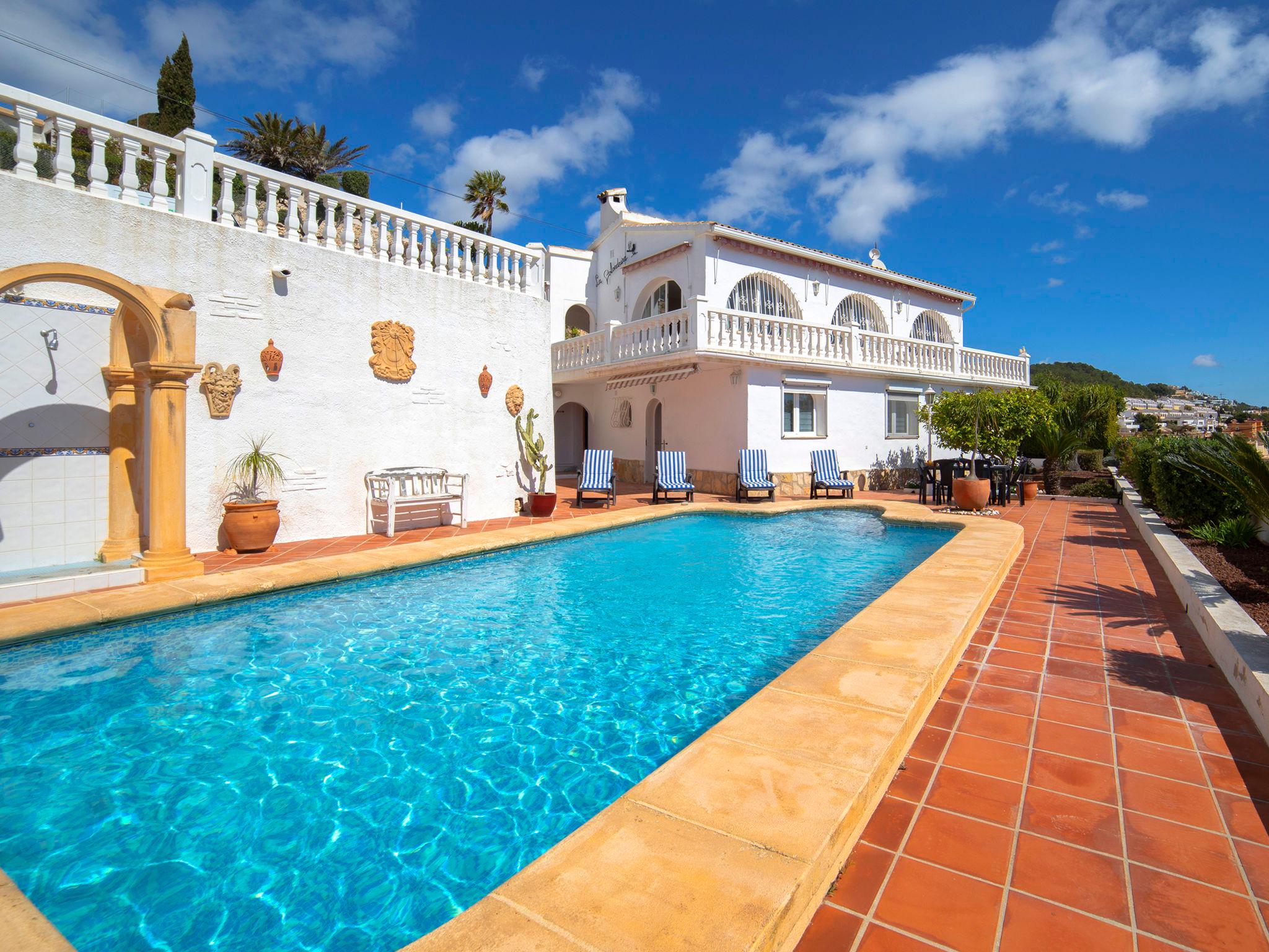 Foto 2 - Casa de 3 quartos em Calp com piscina privada e jardim