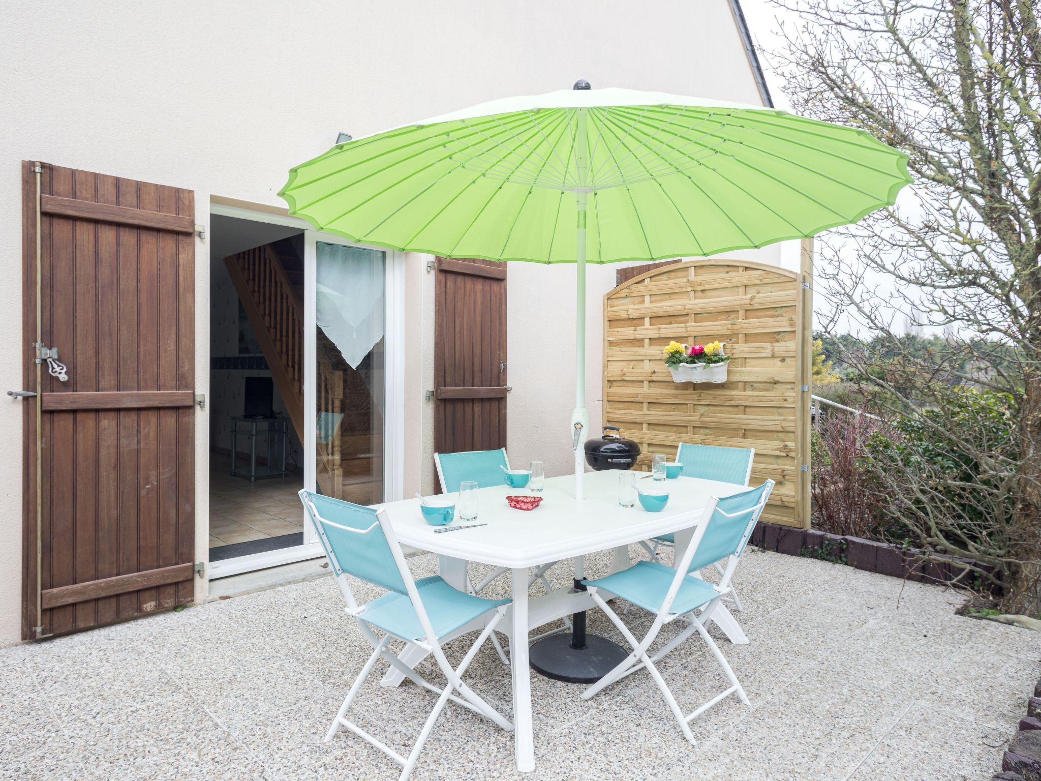 Photo 1 - Maison de 2 chambres à Saint-Coulomb avec jardin et terrasse