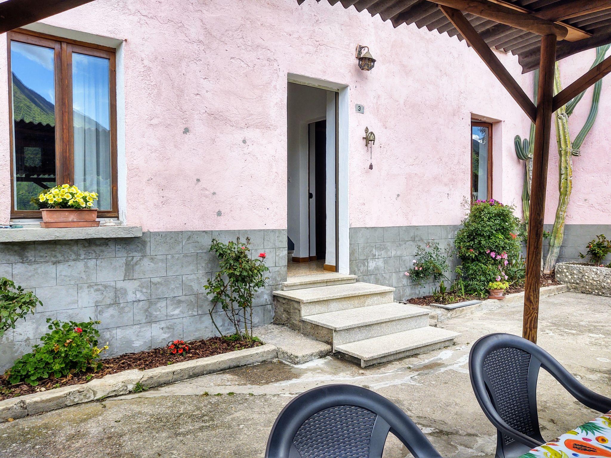 Photo 31 - Maison de 1 chambre à Porlezza avec piscine et vues sur la montagne