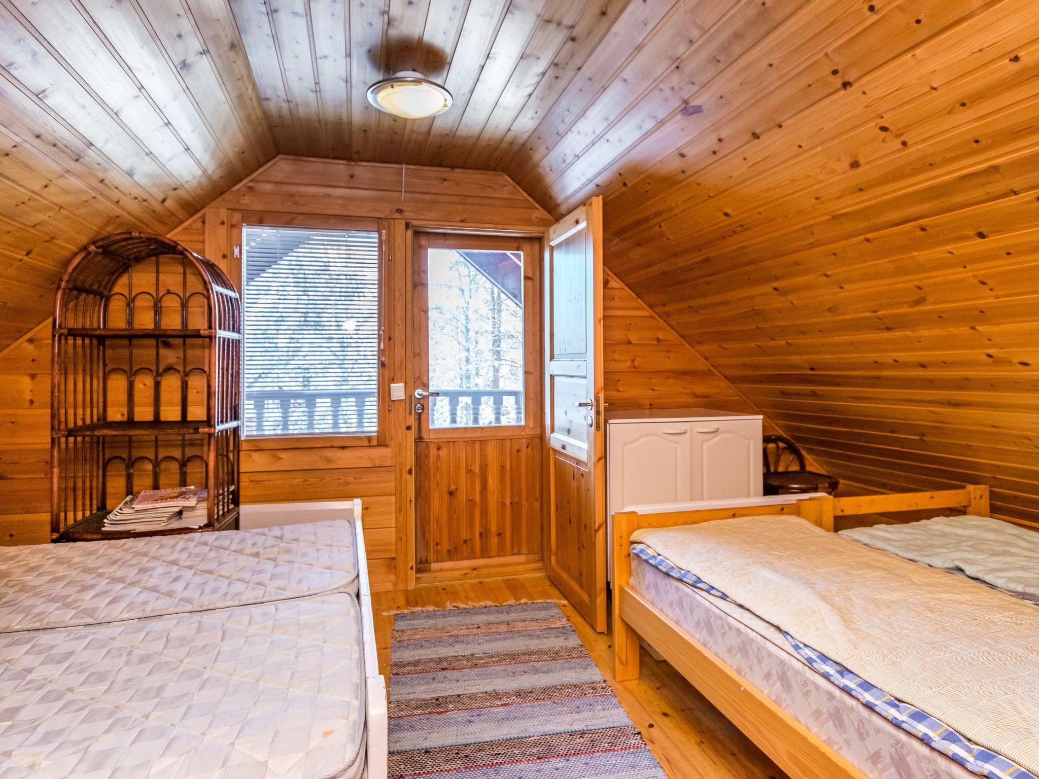 Foto 16 - Casa de 1 quarto em Hyrynsalmi com sauna