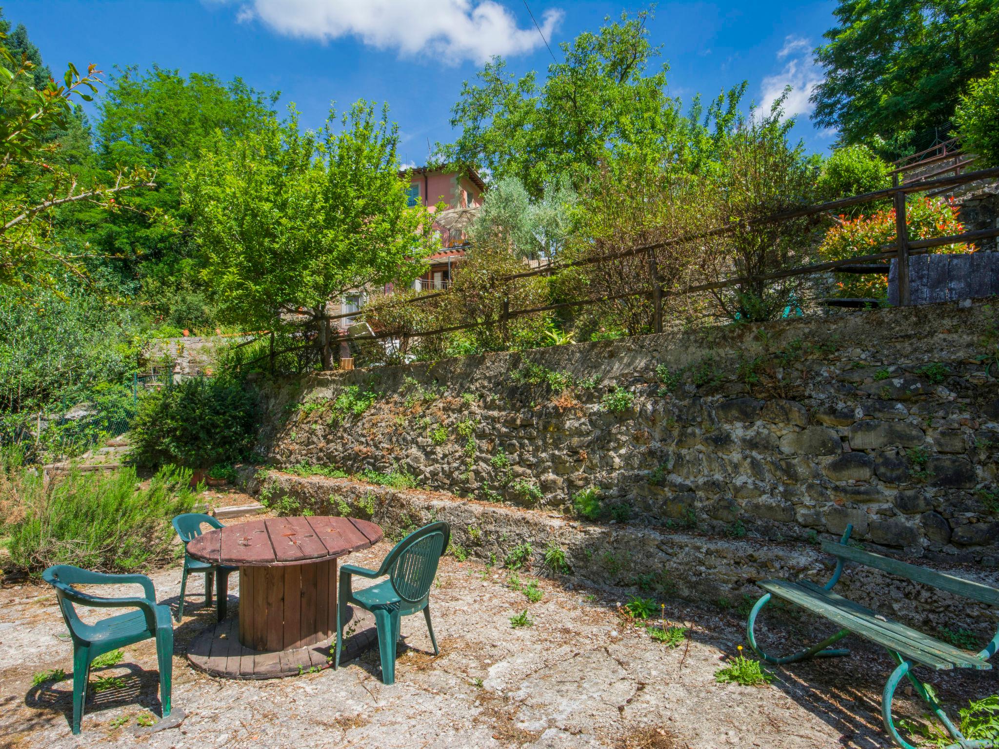 Foto 41 - Haus mit 5 Schlafzimmern in Loro Ciuffenna mit privater pool und garten