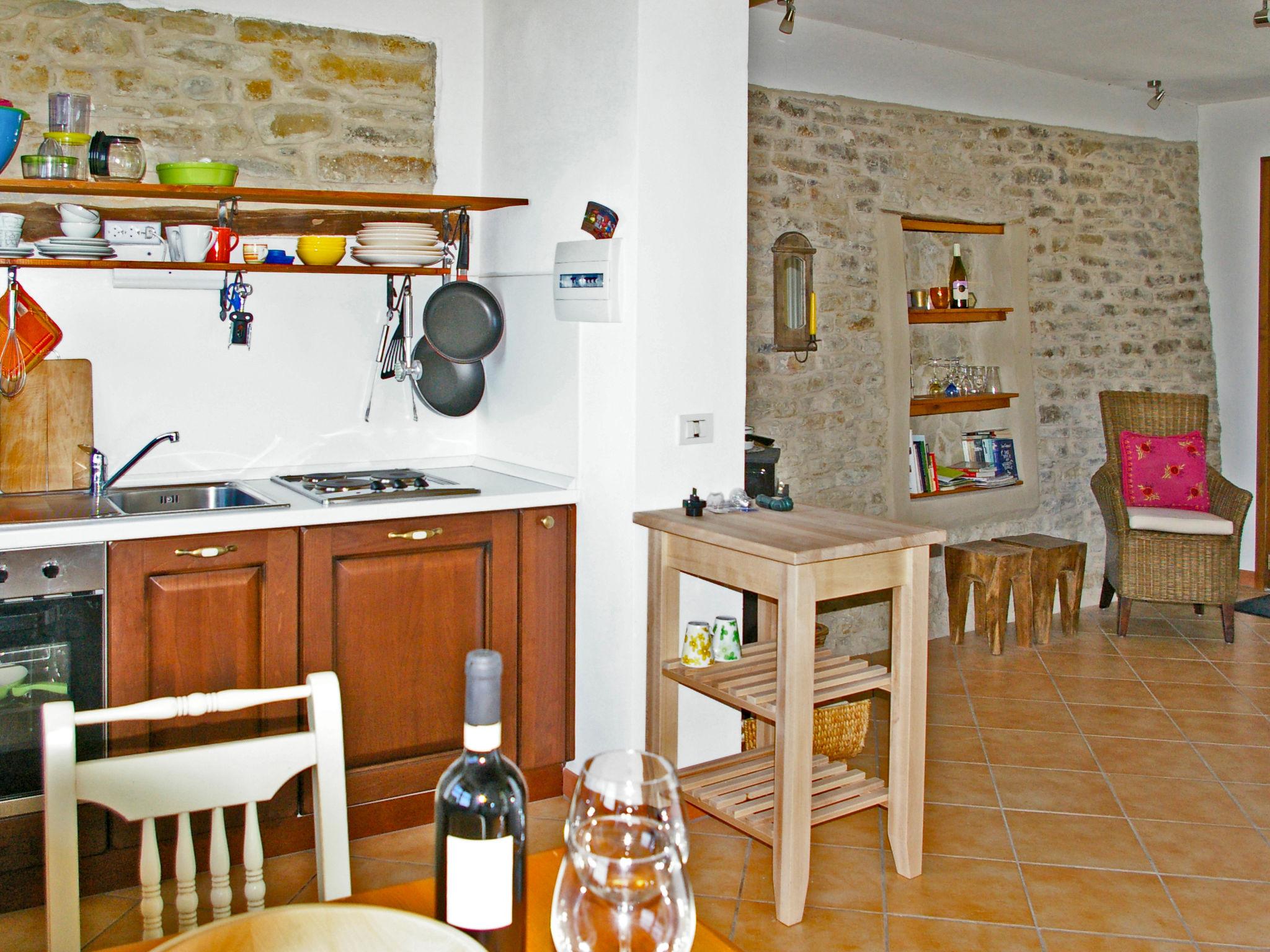 Photo 7 - 1 bedroom Apartment in Bonvicino with swimming pool and garden