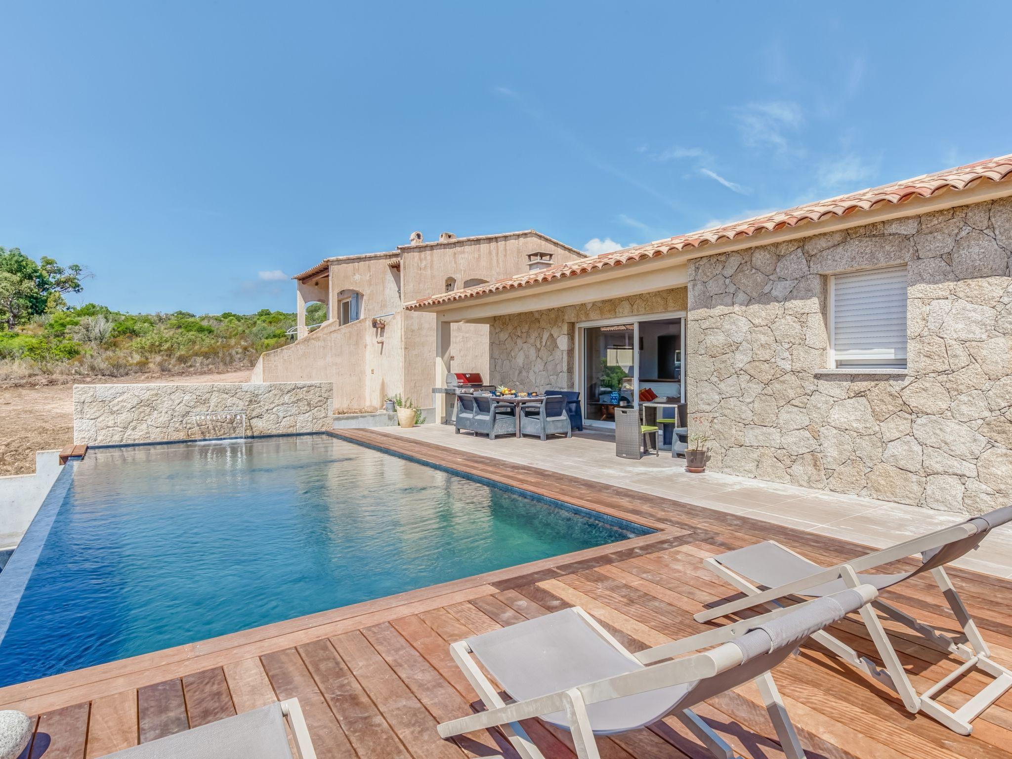 Foto 1 - Casa de 4 habitaciones en Porto-Vecchio con piscina privada y terraza