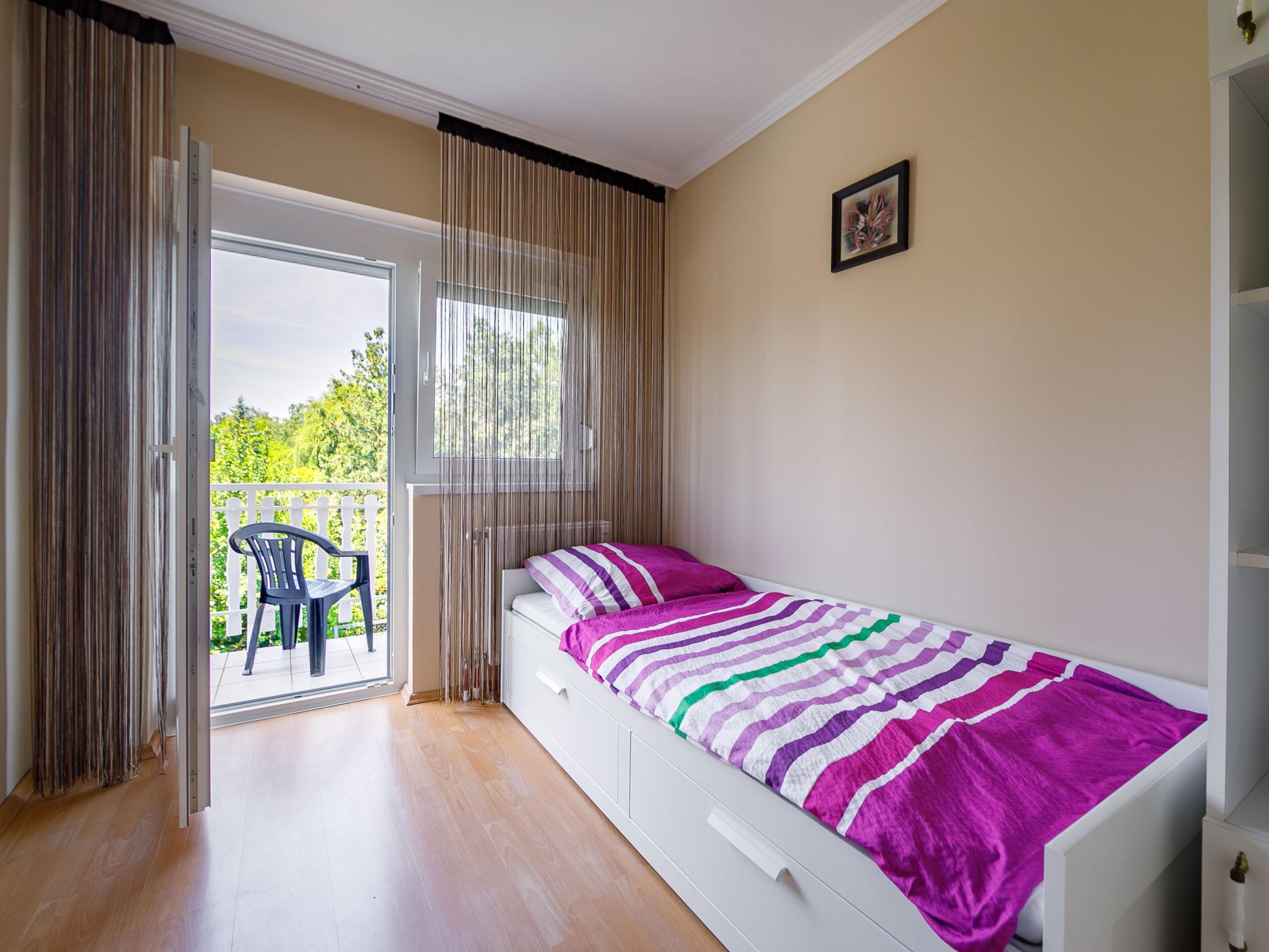 Foto 8 - Appartamento con 3 camere da letto a Zamárdi con piscina e giardino