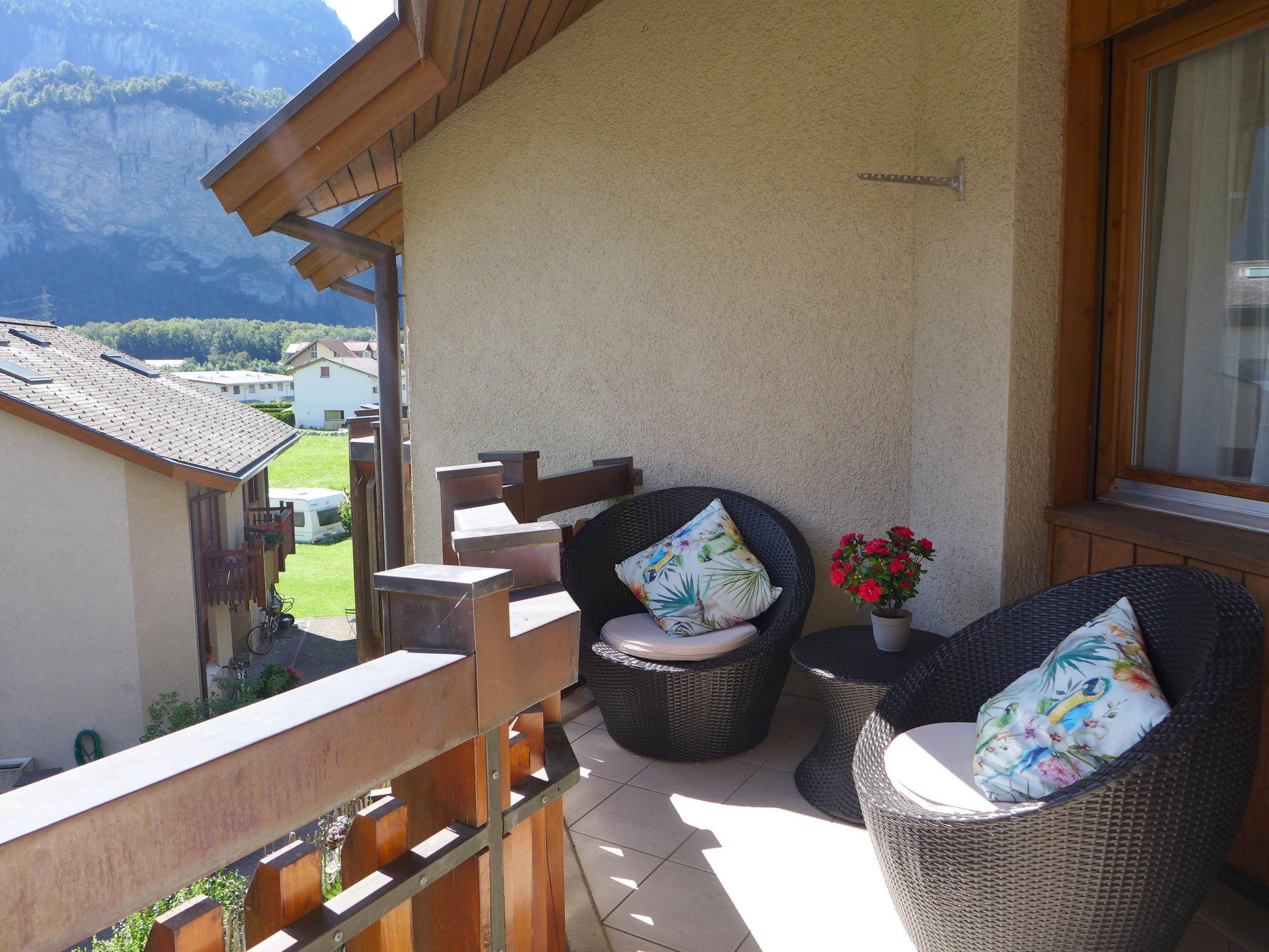 Foto 17 - Appartamento con 2 camere da letto a Meiringen con giardino e vista sulle montagne