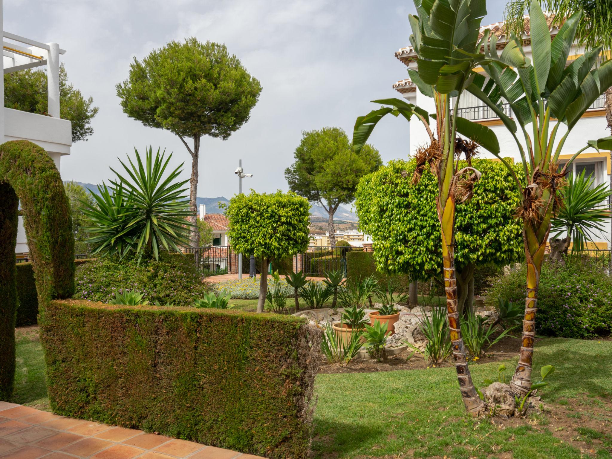 Foto 22 - Appartamento con 2 camere da letto a Mijas con piscina e vista mare