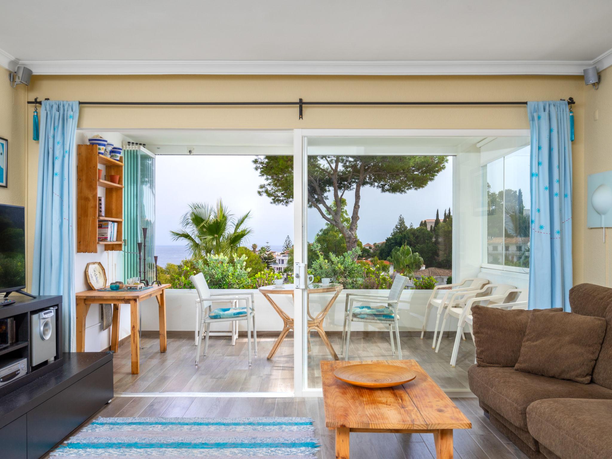 Foto 7 - Apartamento de 2 quartos em Mijas com piscina e vistas do mar