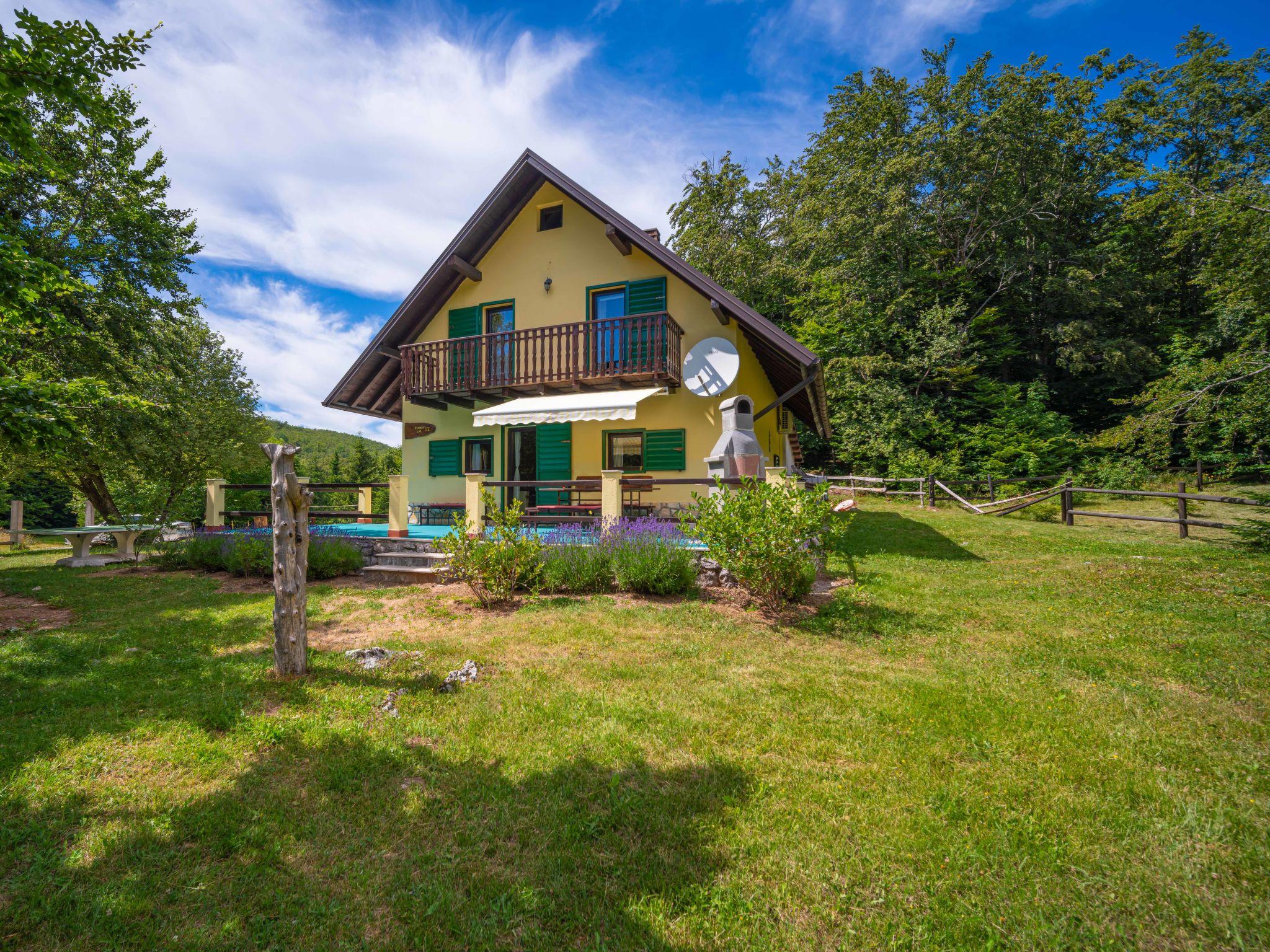 Foto 31 - Casa con 4 camere da letto a Vinodolska Općina con terrazza