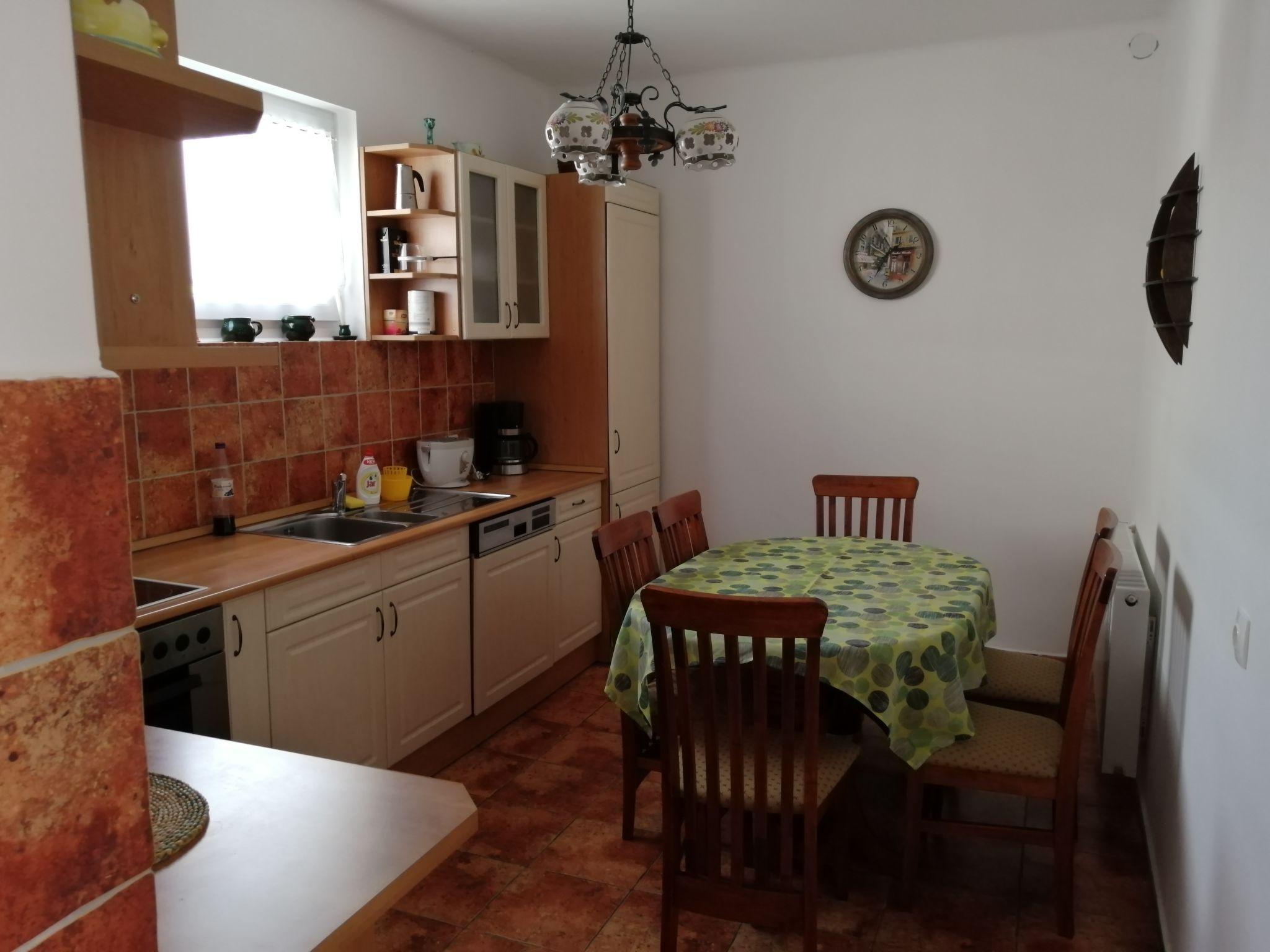 Photo 2 - 4 bedroom House in Balatonfenyves with garden and terrace