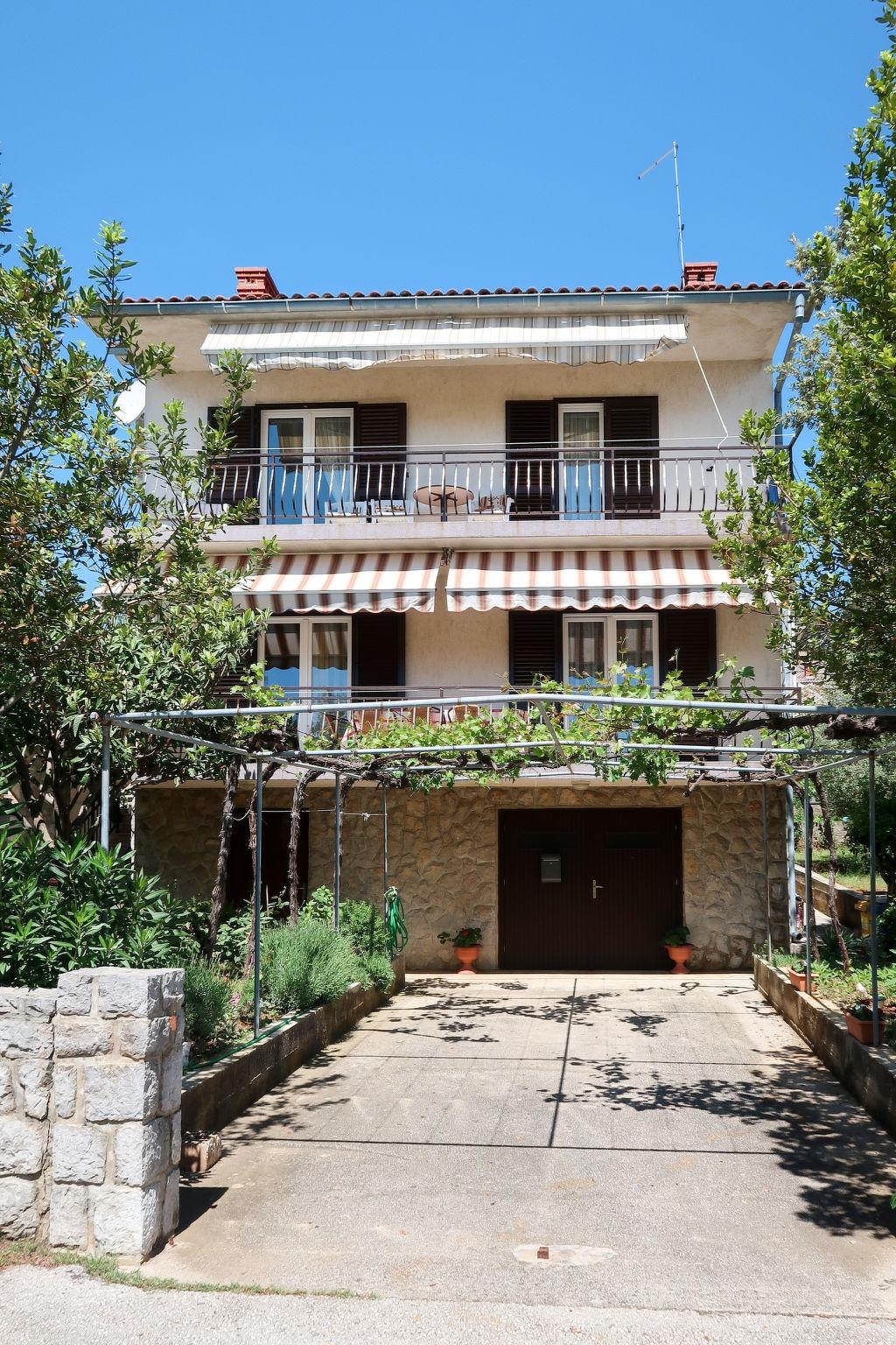 Foto 16 - Apartamento de 2 habitaciones en Krk con terraza y vistas al mar