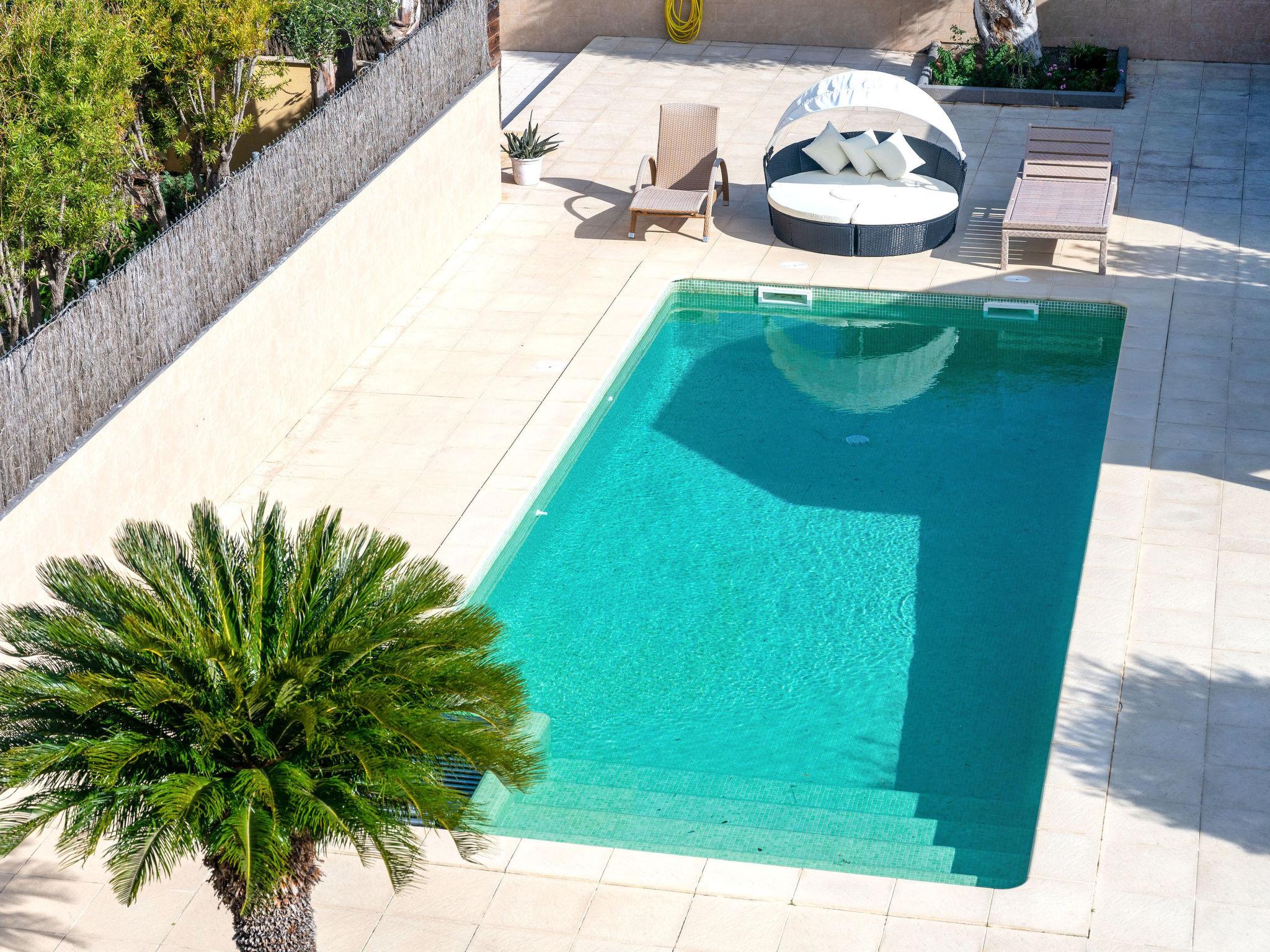 Foto 38 - Casa con 4 camere da letto a El Vendrell con piscina privata e vista mare