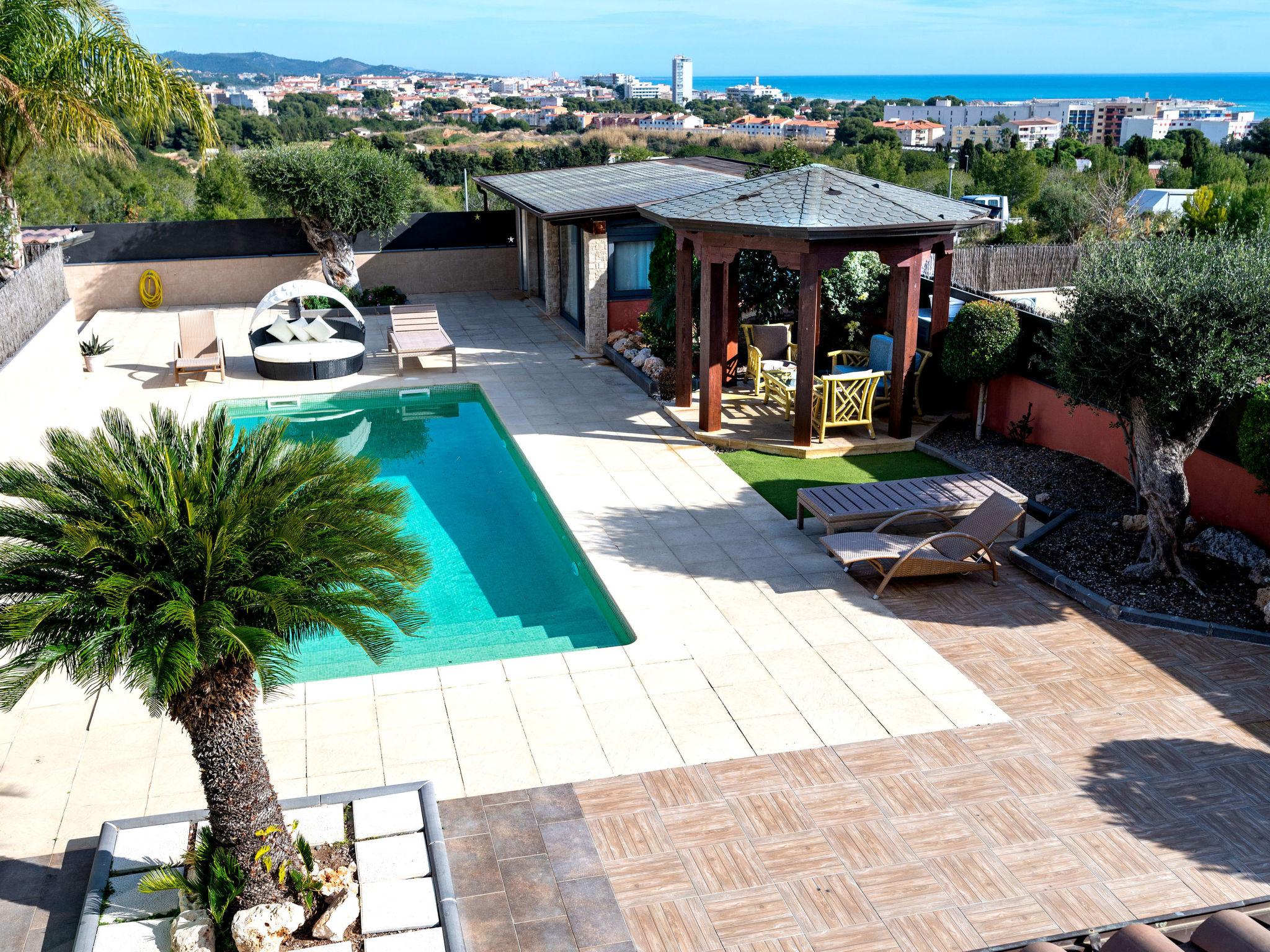 Foto 34 - Casa de 4 quartos em El Vendrell com piscina privada e vistas do mar