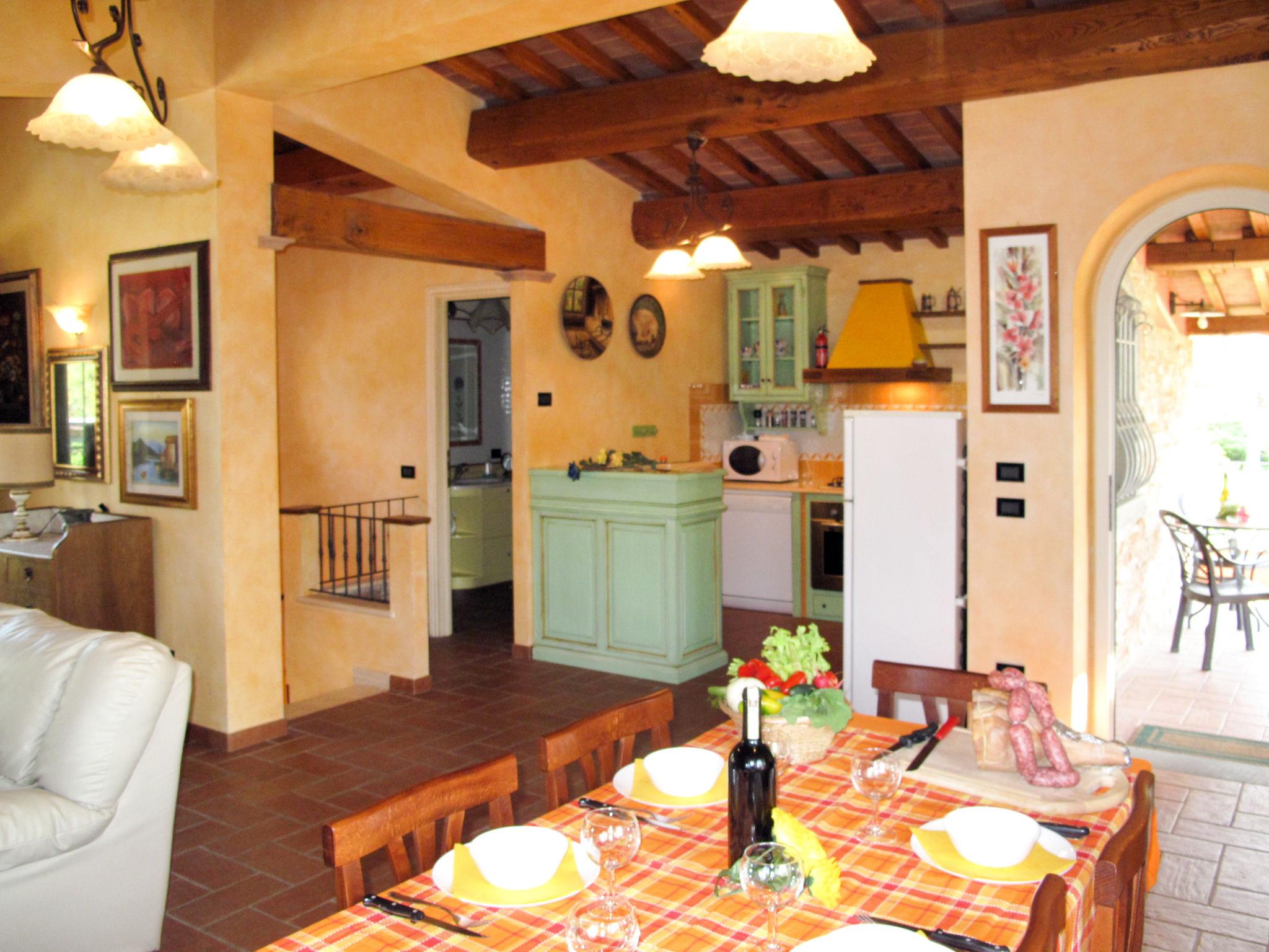 Photo 9 - 3 bedroom House in Camaiore with private pool and garden