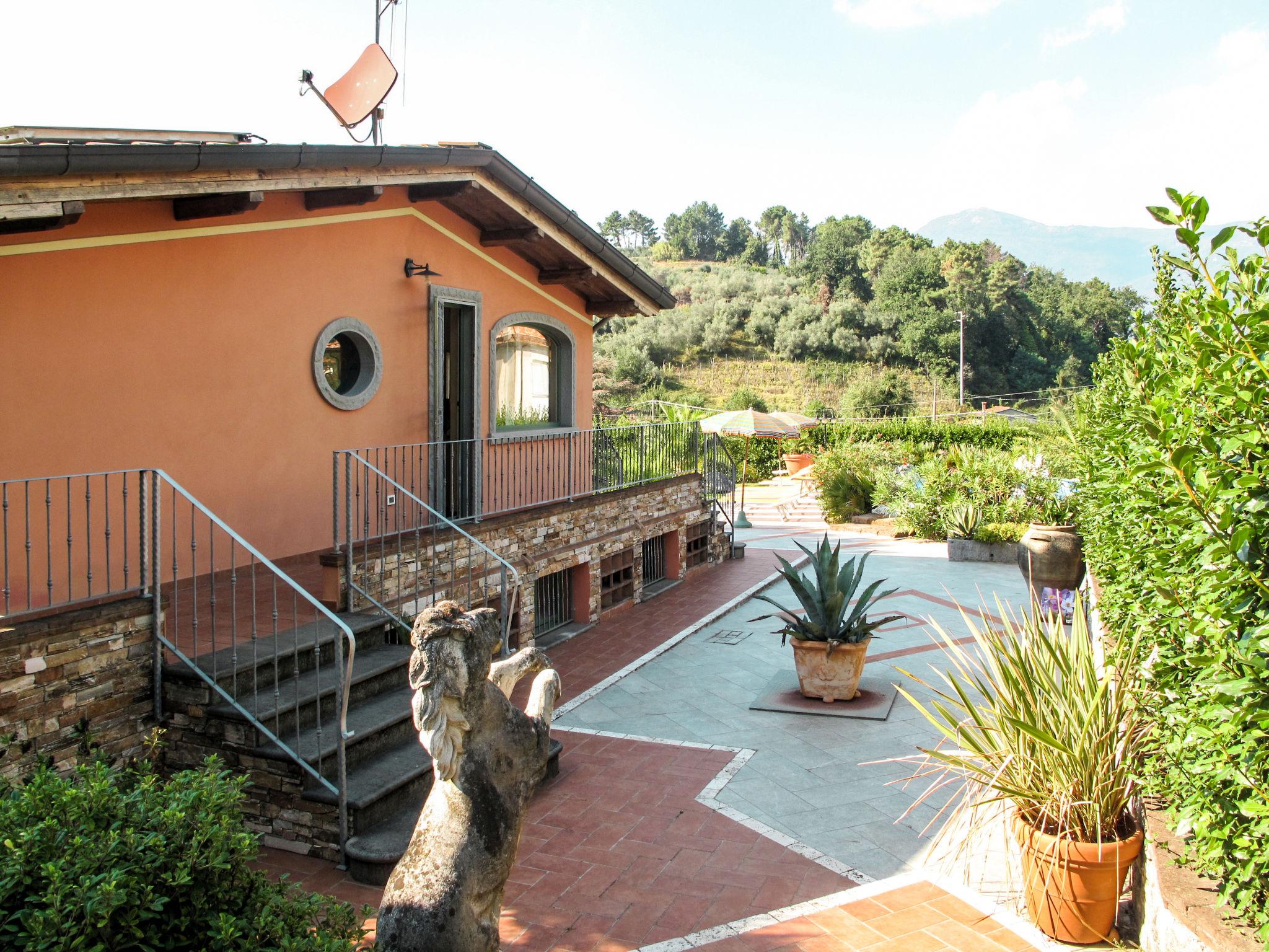 Photo 24 - 3 bedroom House in Camaiore with private pool and garden