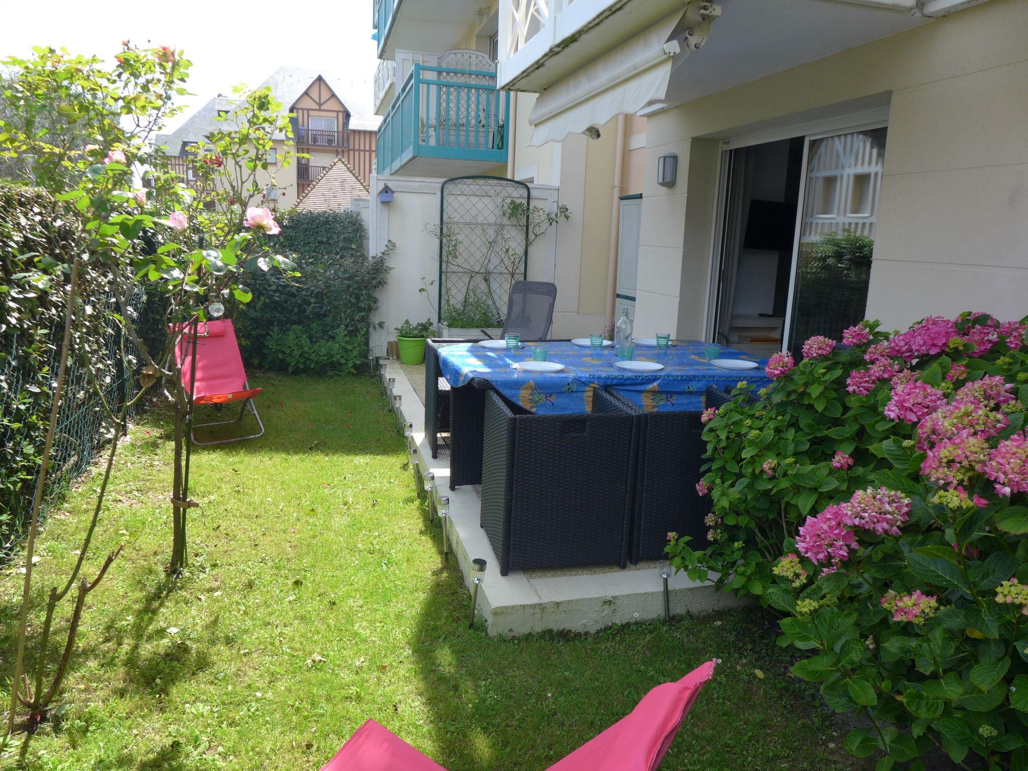 Photo 3 - Appartement de 2 chambres à Cabourg avec jardin