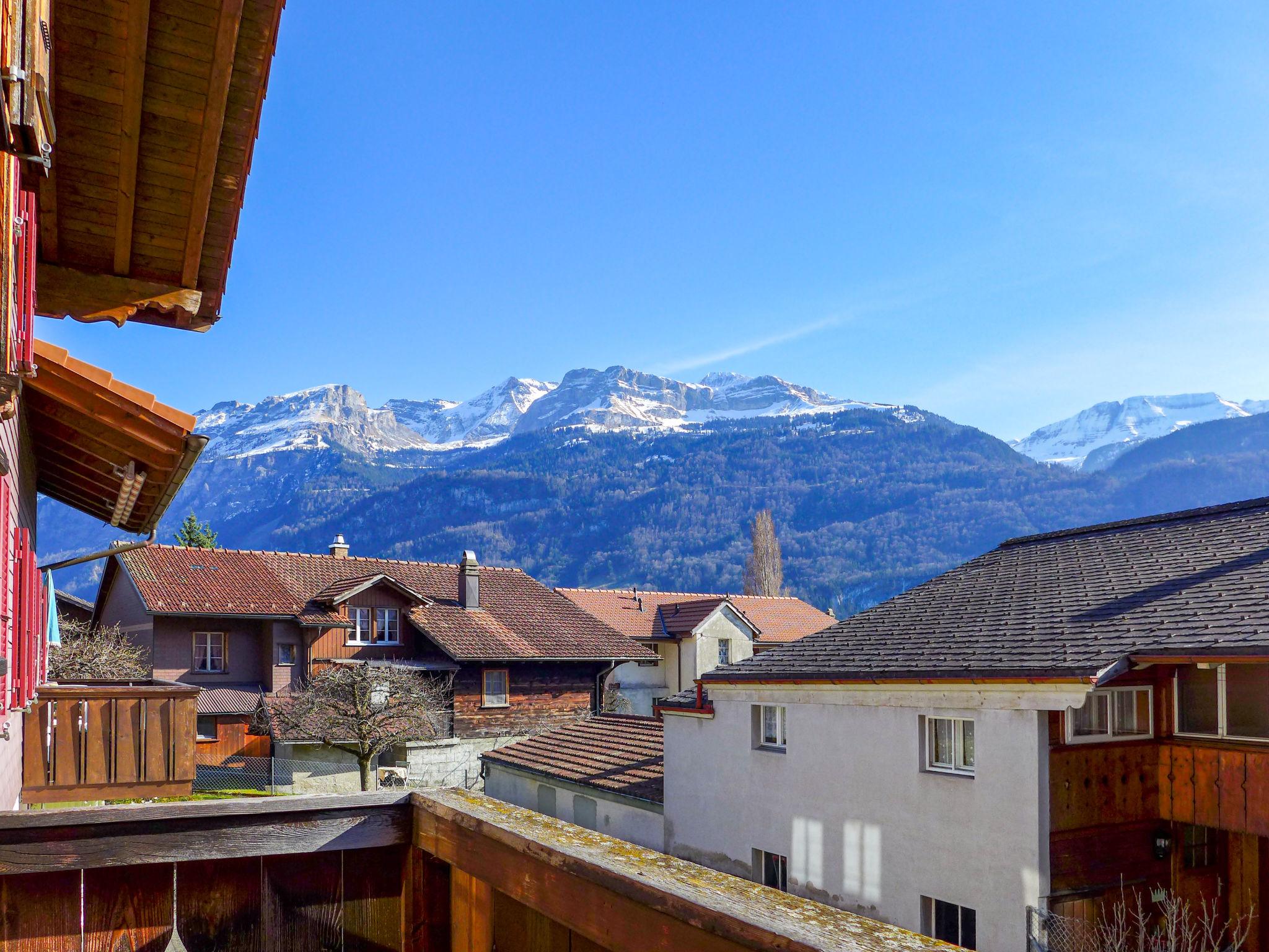 Foto 7 - Casa de 1 habitación en Brienz con vistas a la montaña