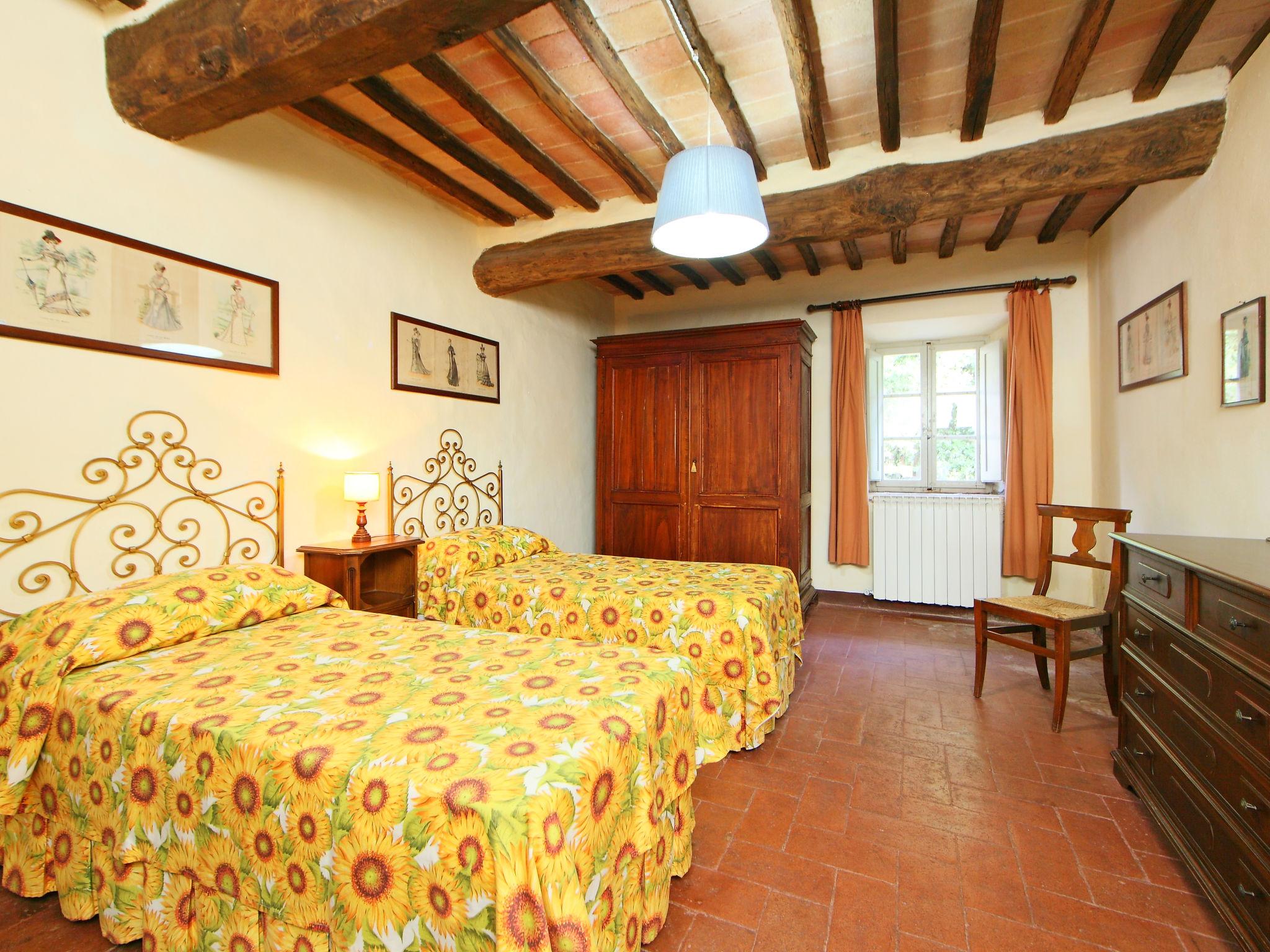 Photo 12 - 3 bedroom Apartment in Sovicille with swimming pool and garden