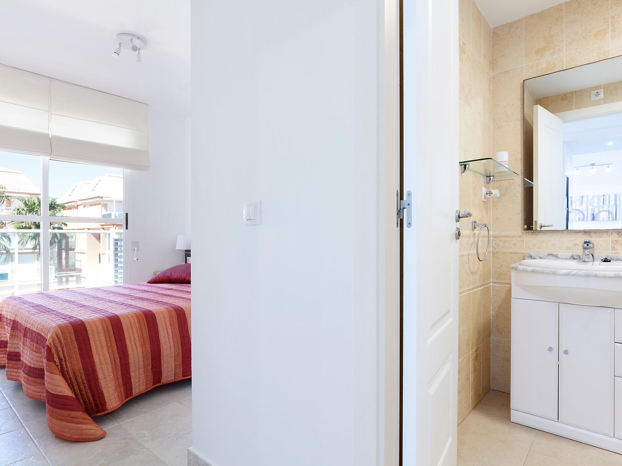 Foto 15 - Apartamento de 2 quartos em Dénia com piscina privada e vistas do mar