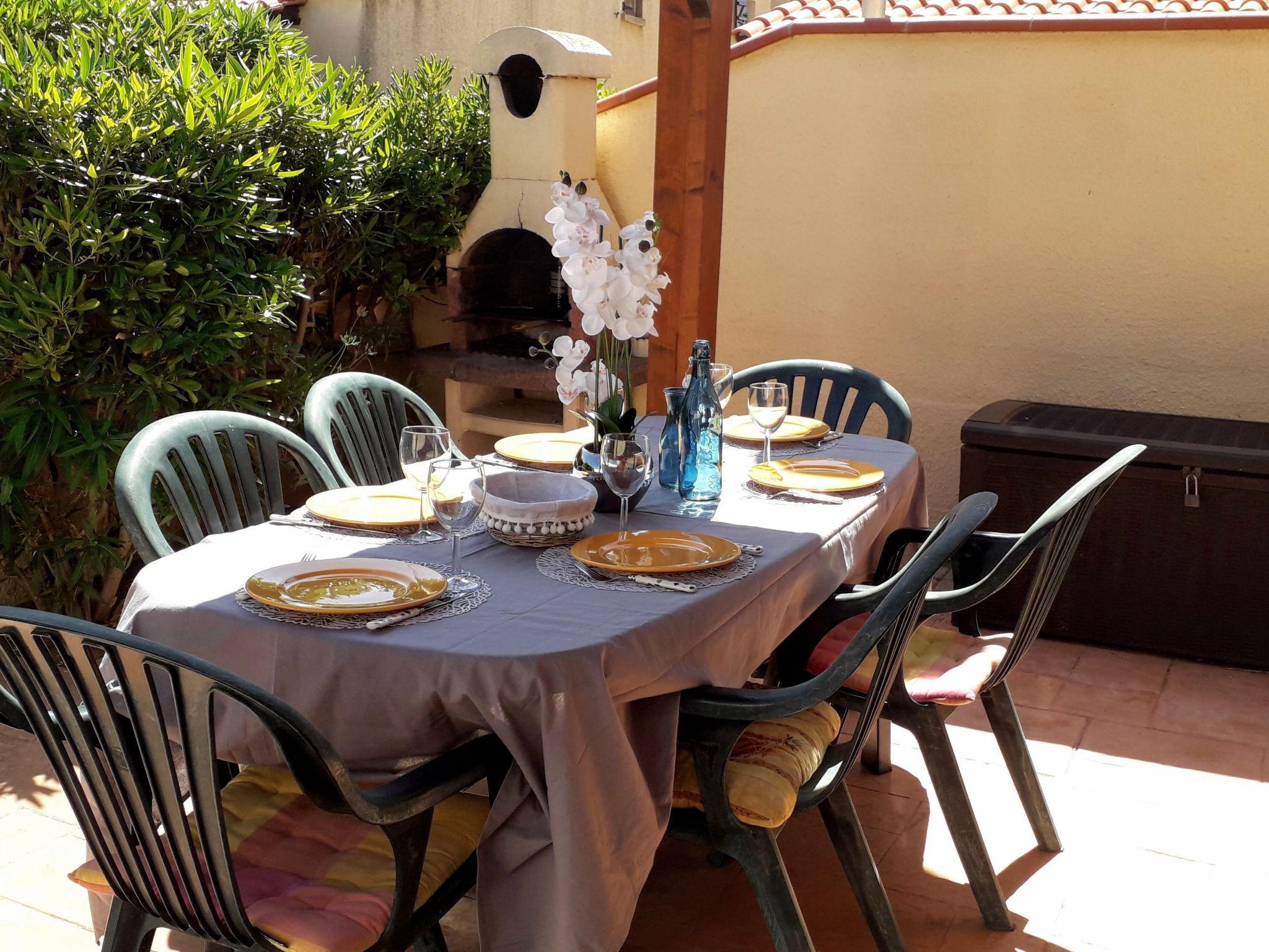 Photo 3 - Maison de 2 chambres à Le Barcarès avec piscine et vues à la mer