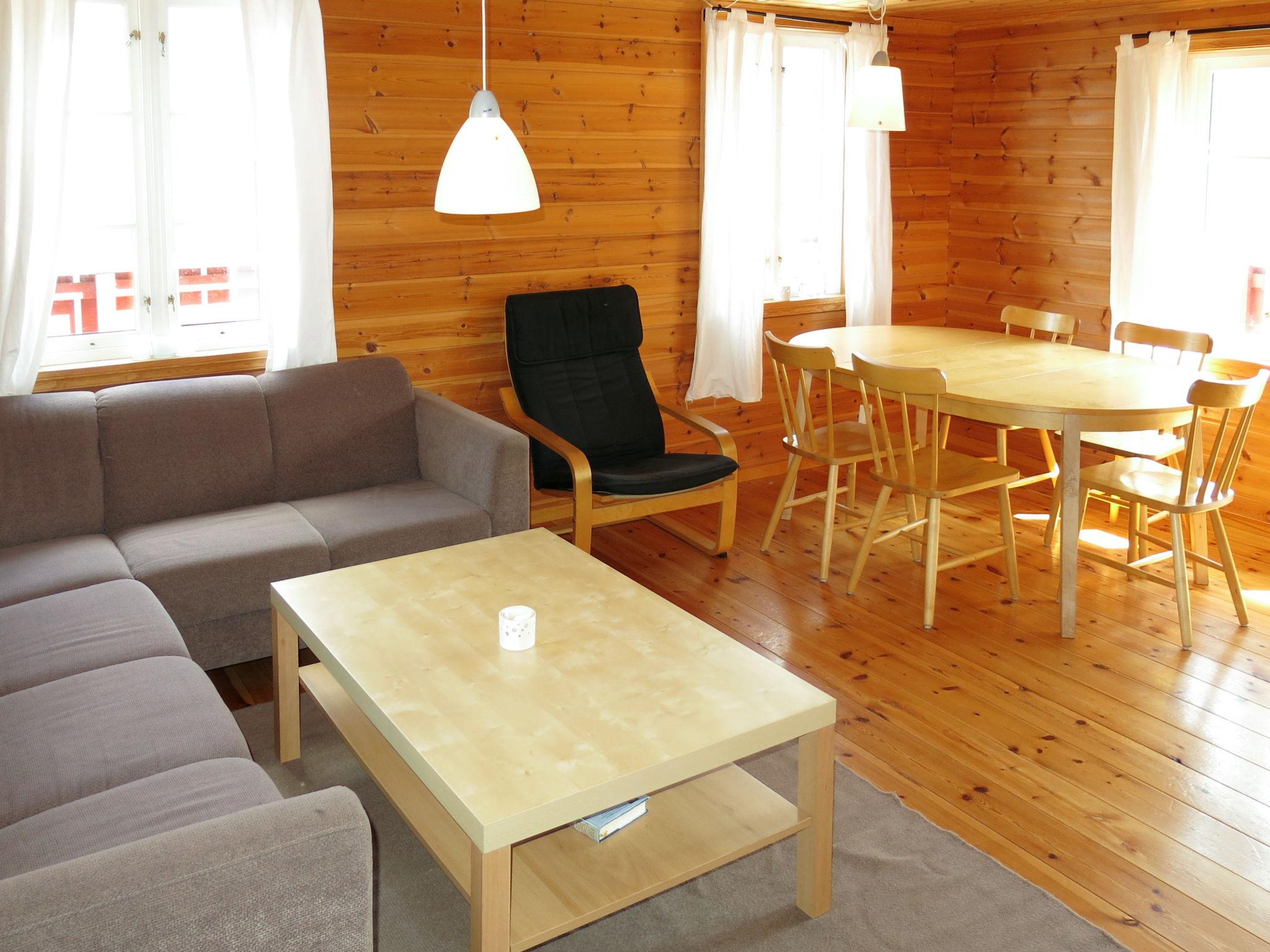 Photo 2 - 4 bedroom House in Vik i Sogn with terrace and sauna
