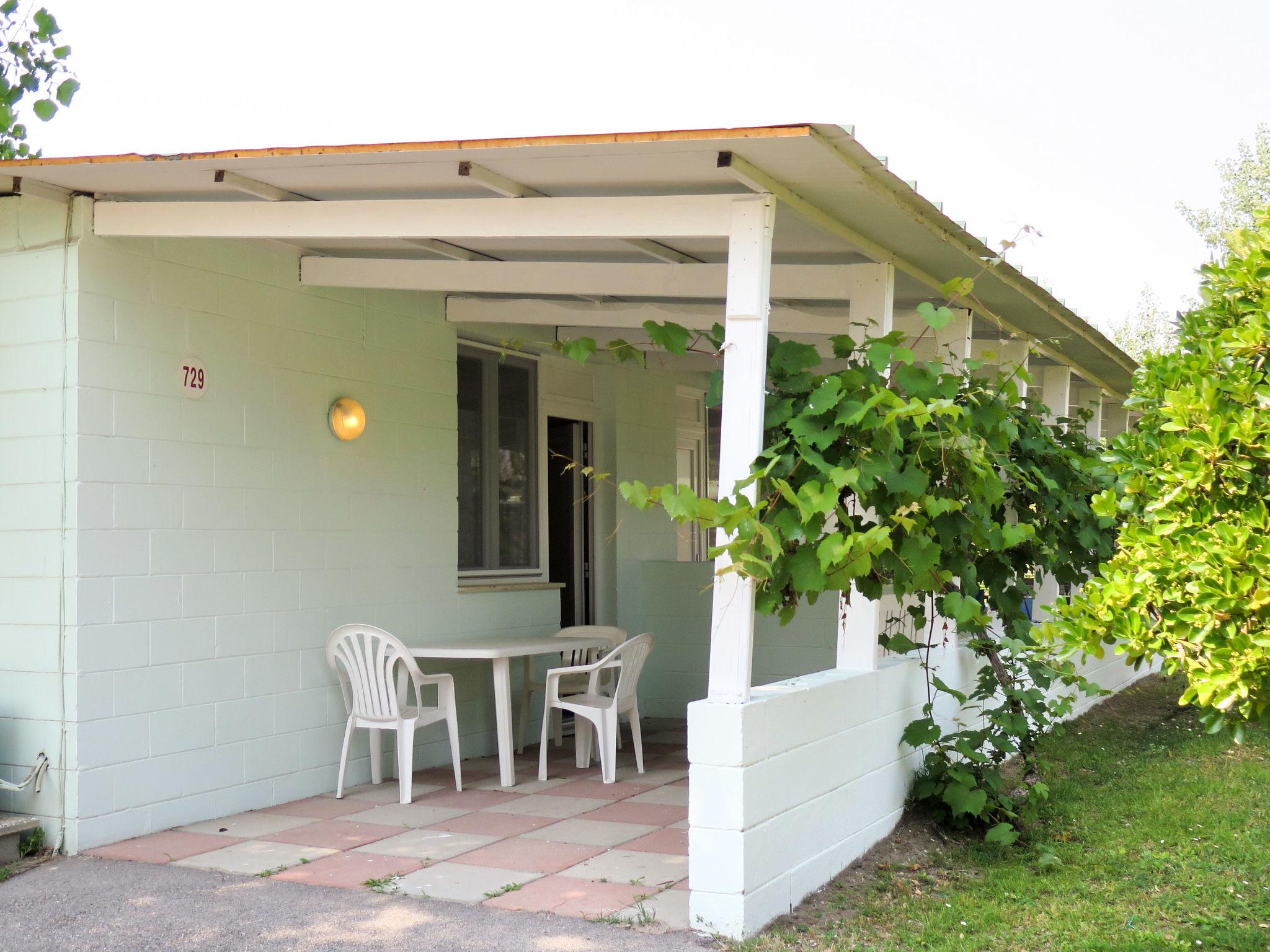 Photo 12 - Maison de 1 chambre à Rosolina avec piscine et vues à la mer