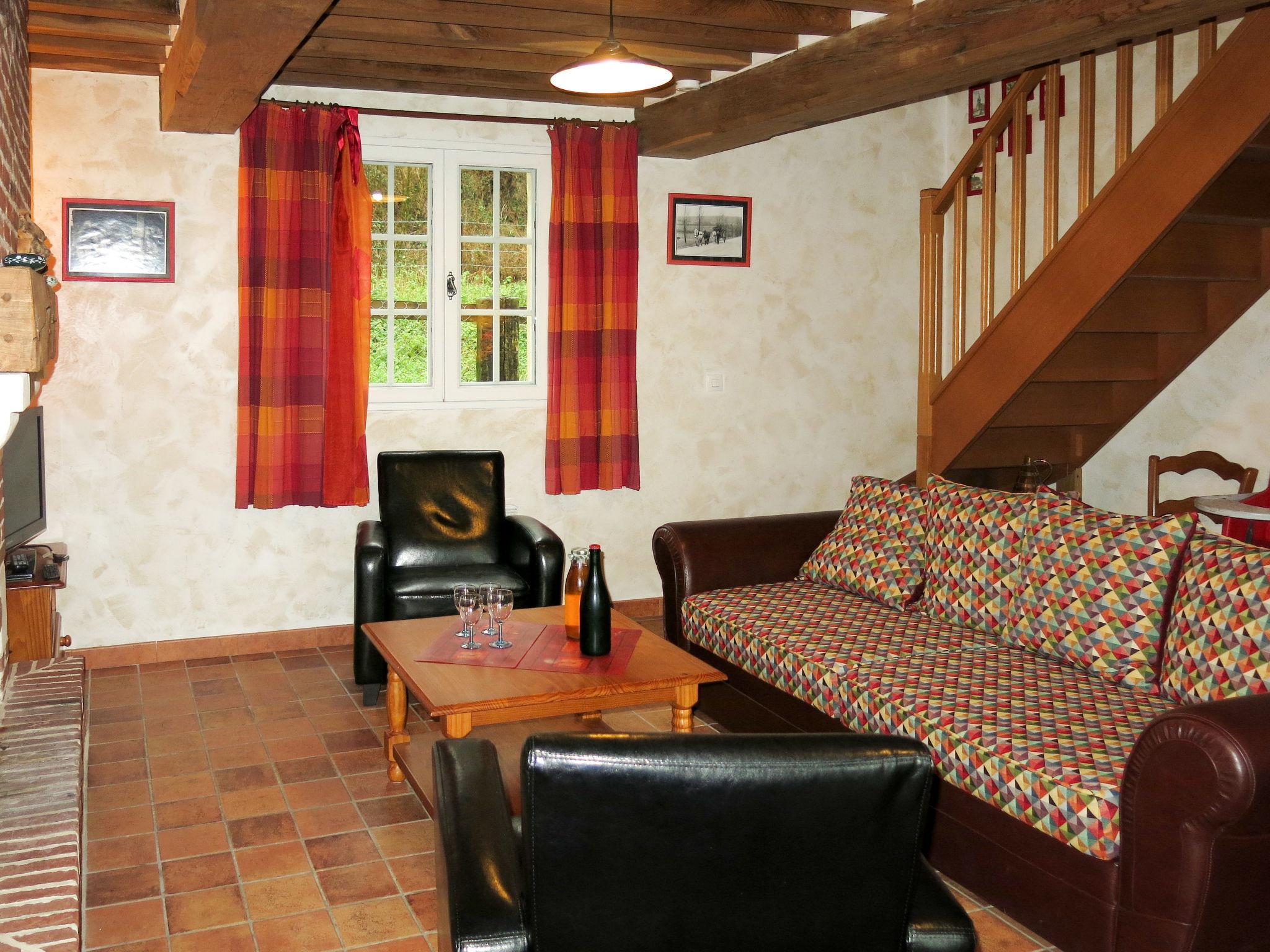 Photo 6 - 2 bedroom House in Courtonne-la-Meurdrac with garden