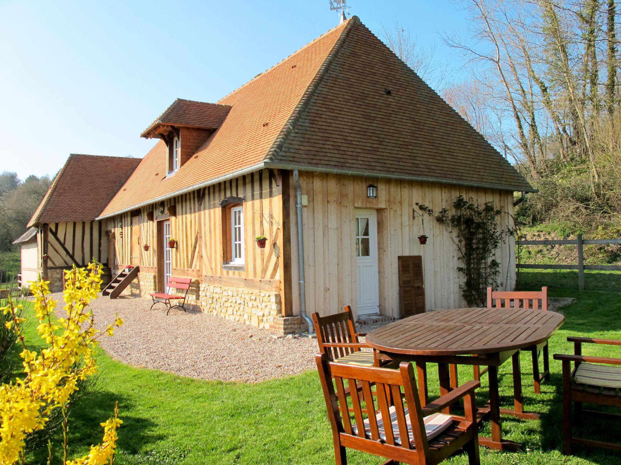 Foto 16 - Haus mit 2 Schlafzimmern in Courtonne-la-Meurdrac mit garten und blick aufs meer