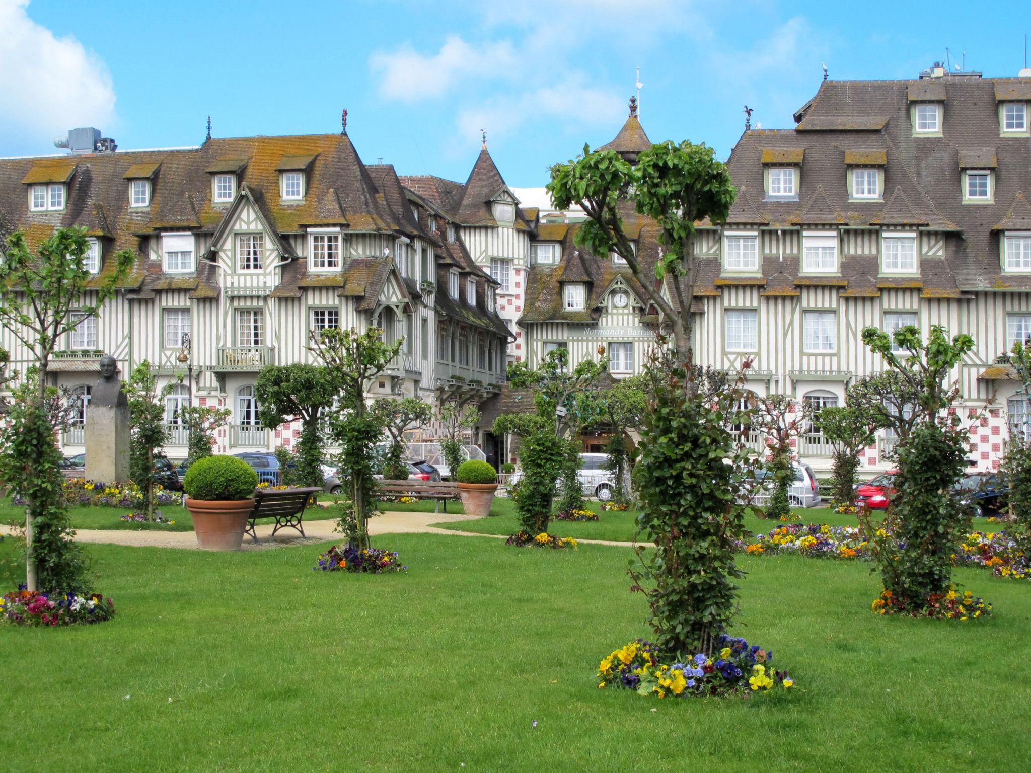 Photo 21 - Maison de 2 chambres à Courtonne-la-Meurdrac avec jardin et vues à la mer