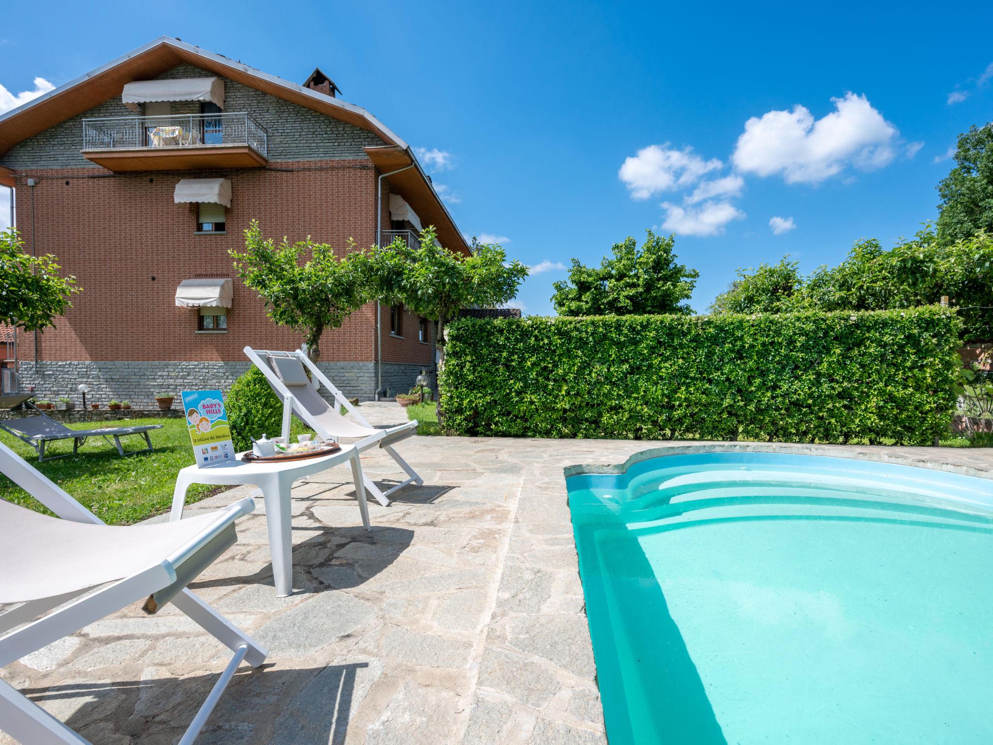 Photo 19 - Appartement de 2 chambres à Castagnole delle Lanze avec piscine et jardin