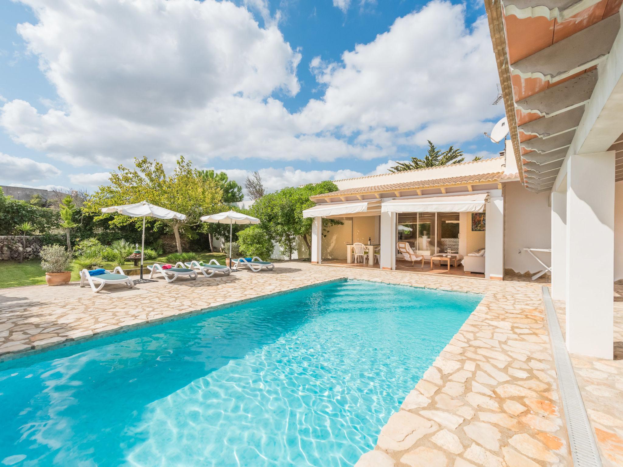 Foto 1 - Casa de 2 quartos em Santa Margalida com piscina privada e vistas do mar