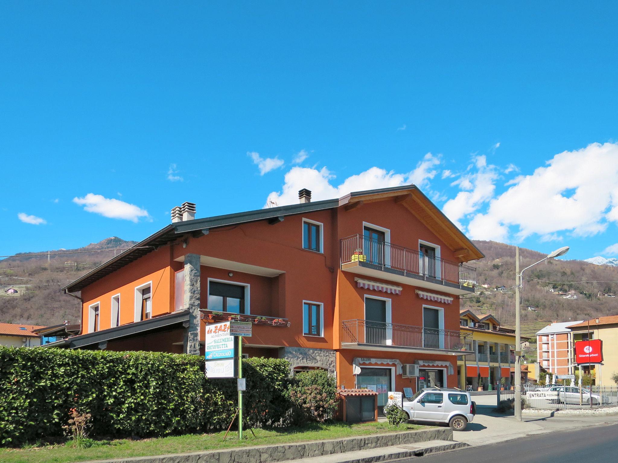 Photo 22 - Appartement de 2 chambres à Dongo avec terrasse et vues sur la montagne