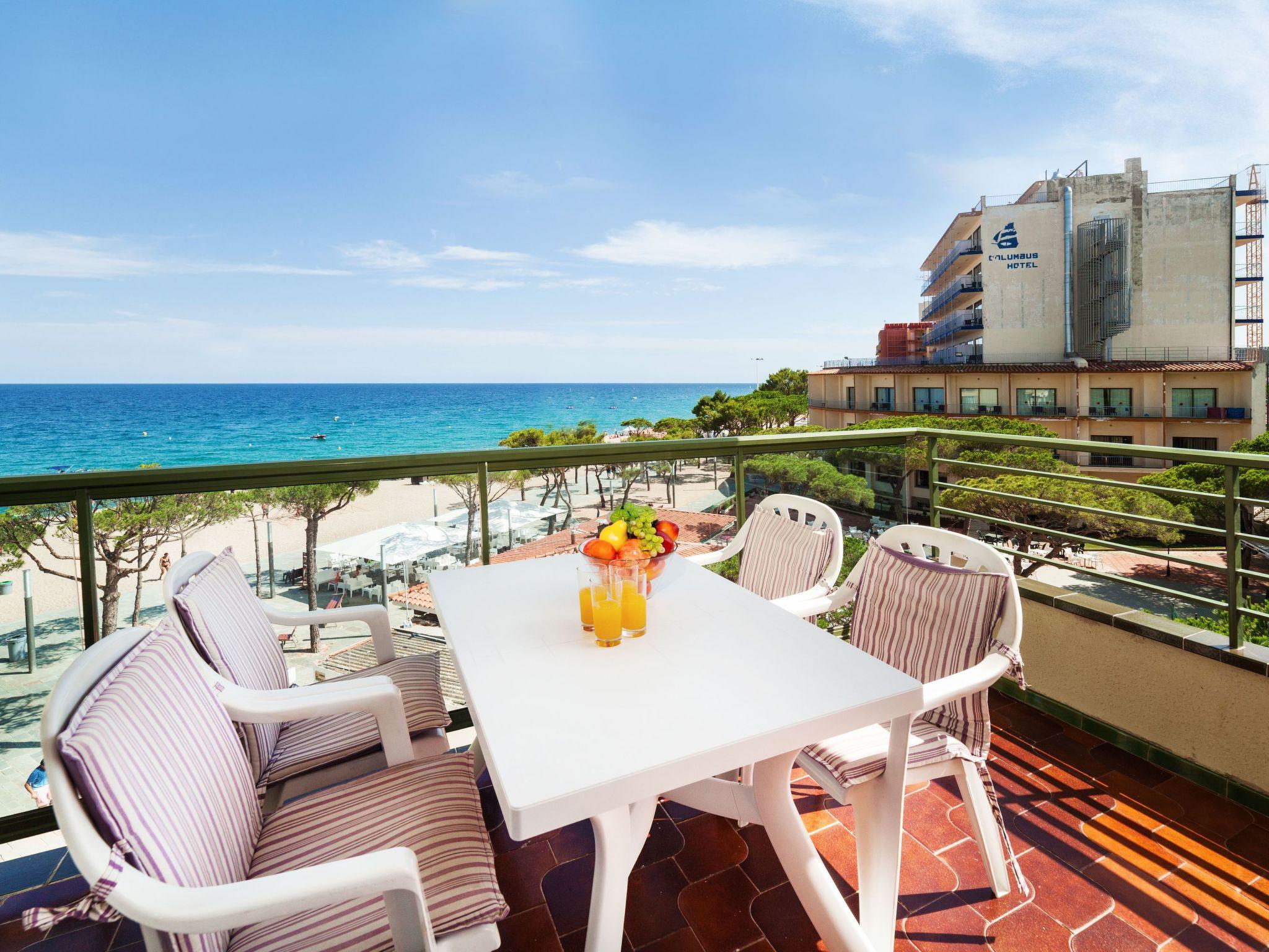 Photo 1 - Appartement de 2 chambres à Castell-Platja d'Aro avec terrasse et vues à la mer