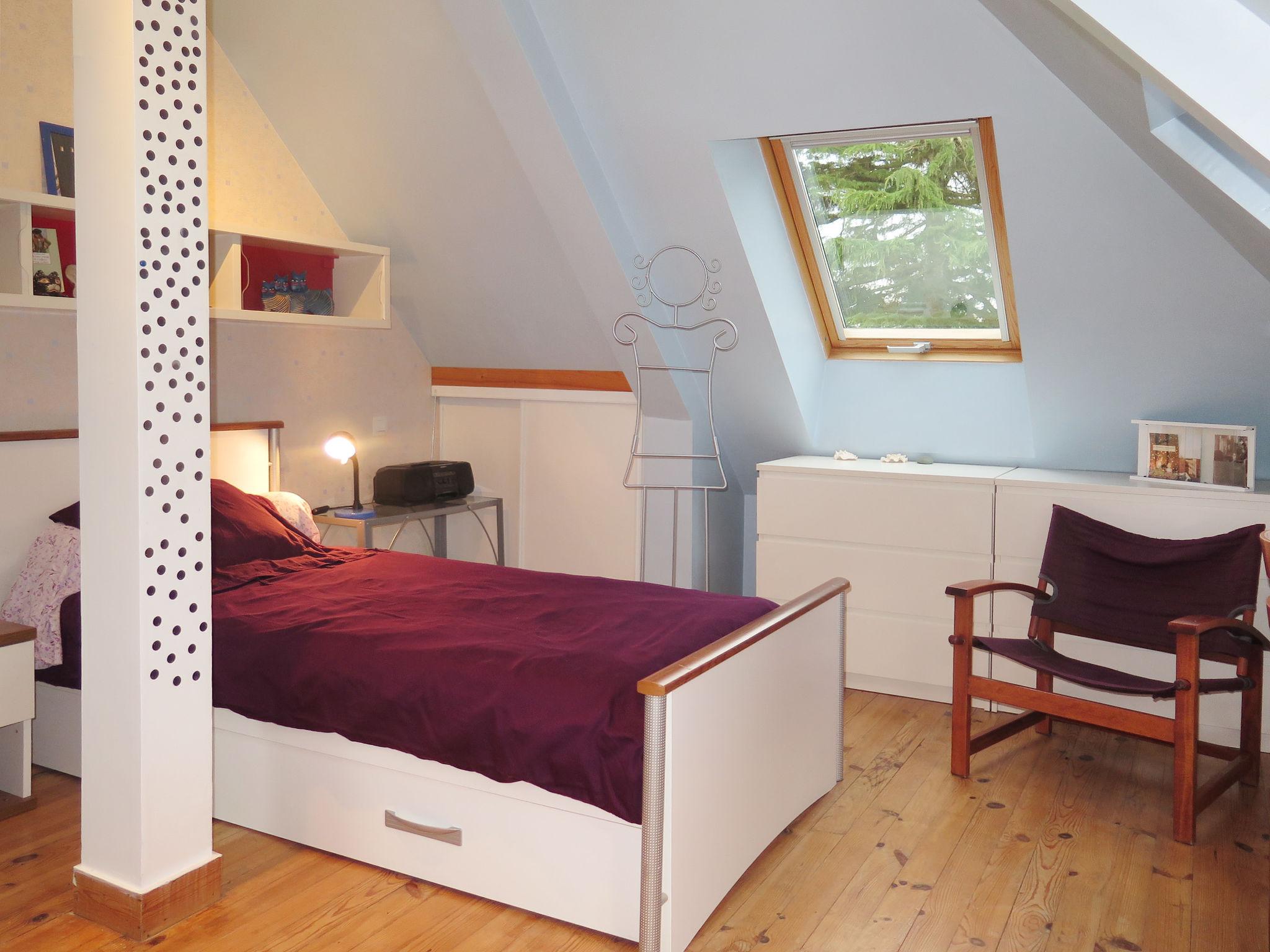 Foto 13 - Casa con 4 camere da letto a Plérin con giardino e vista mare