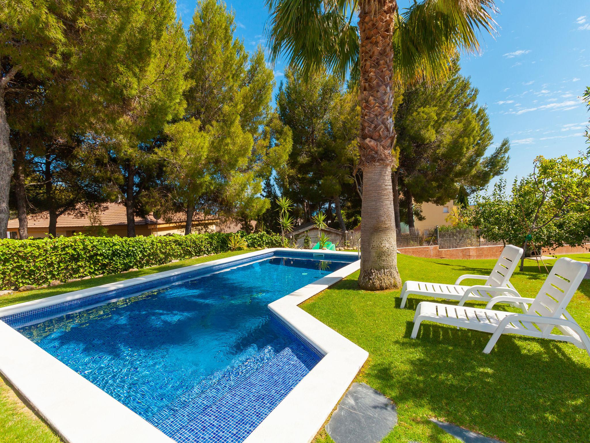 Photo 5 - 4 bedroom House in Calafell with private pool and sea view