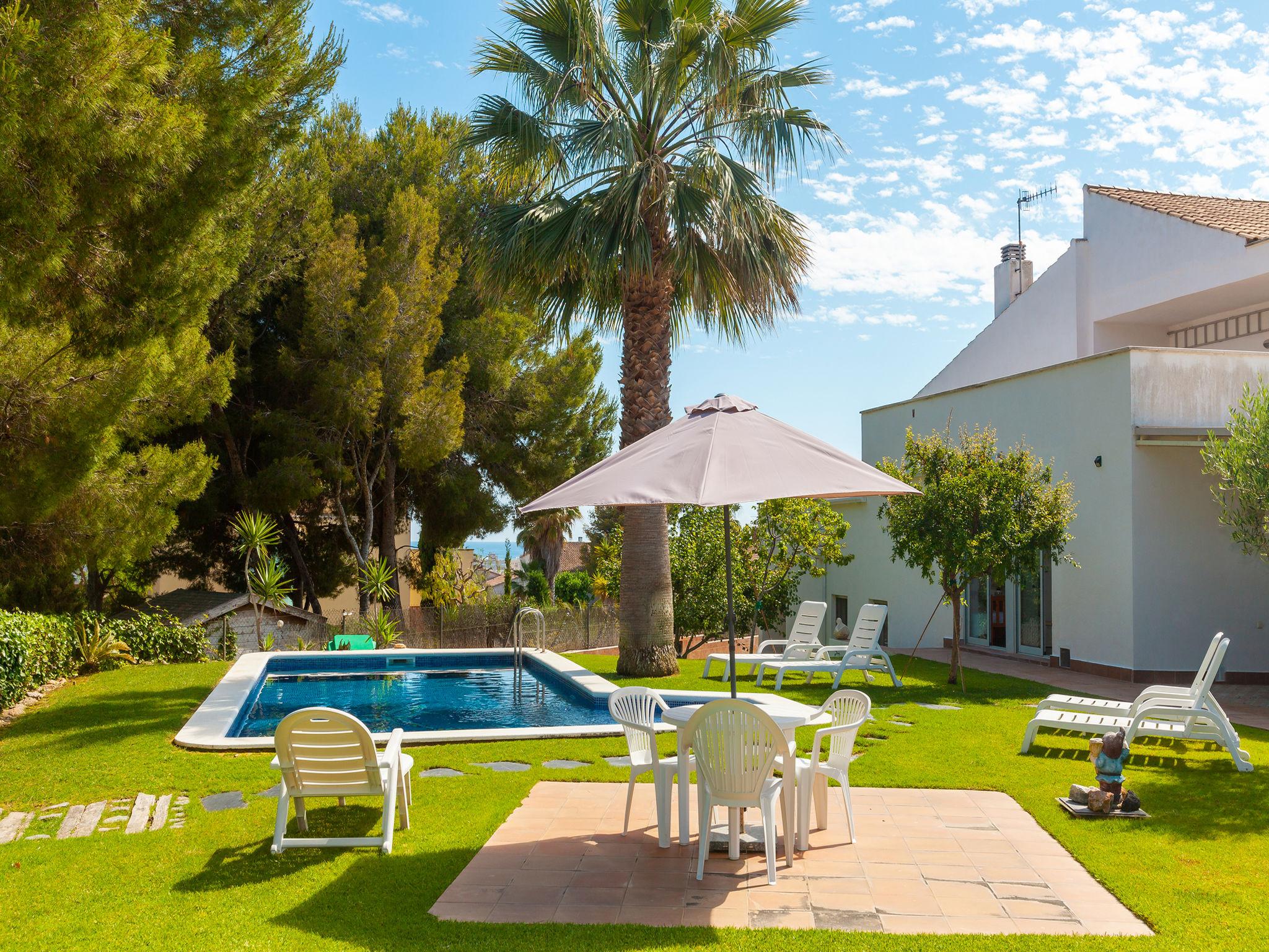 Photo 1 - Maison de 4 chambres à Calafell avec piscine privée et vues à la mer