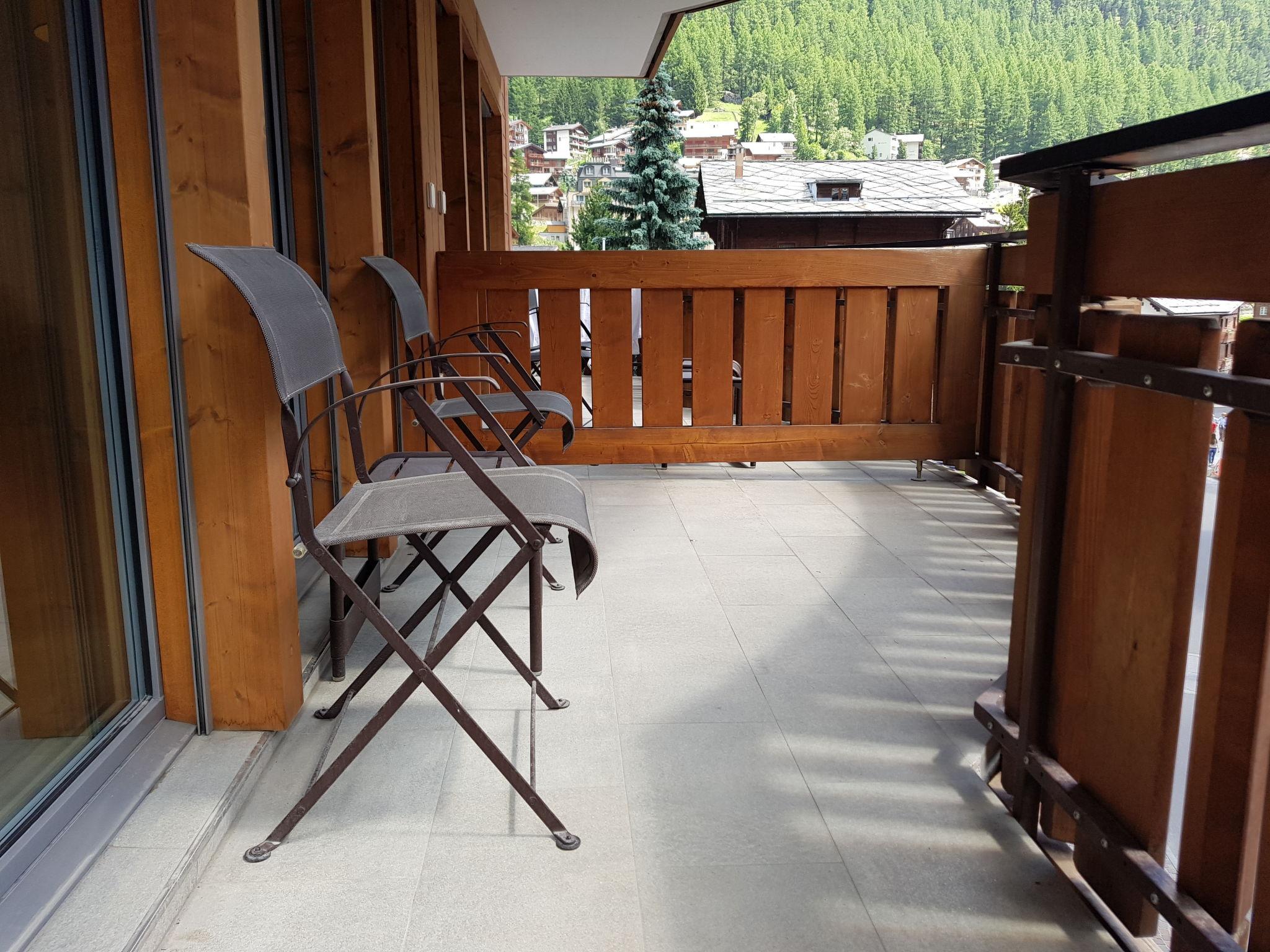 Photo 14 - Appartement de 2 chambres à Zermatt avec vues sur la montagne