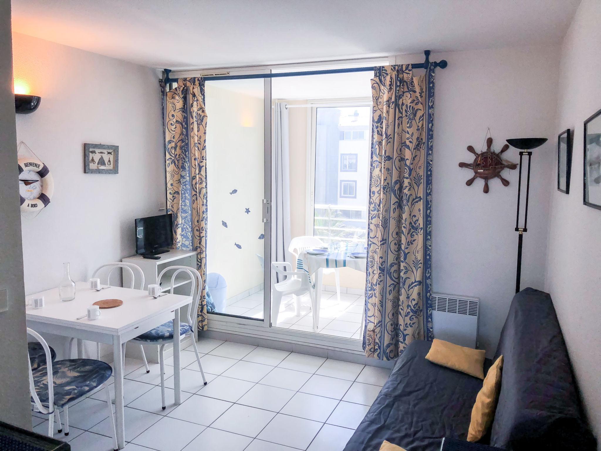 Foto 10 - Apartment mit 1 Schlafzimmer in Agde mit schwimmbad und blick aufs meer