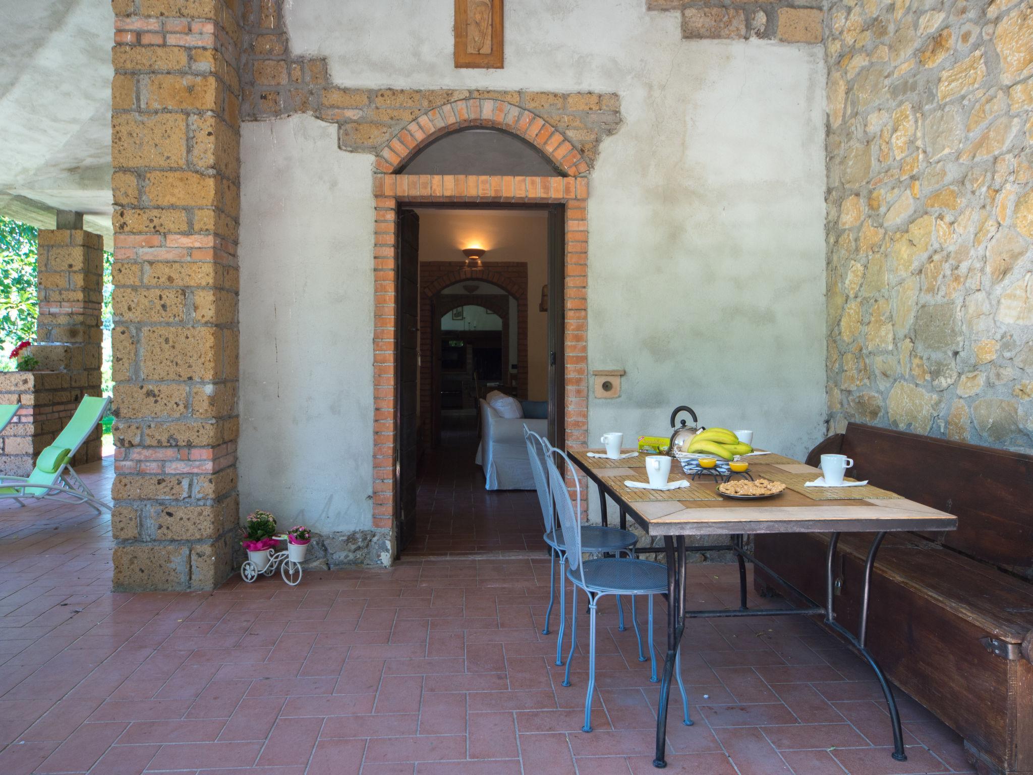 Foto 8 - Apartamento de 2 quartos em Montefiascone com piscina e jardim