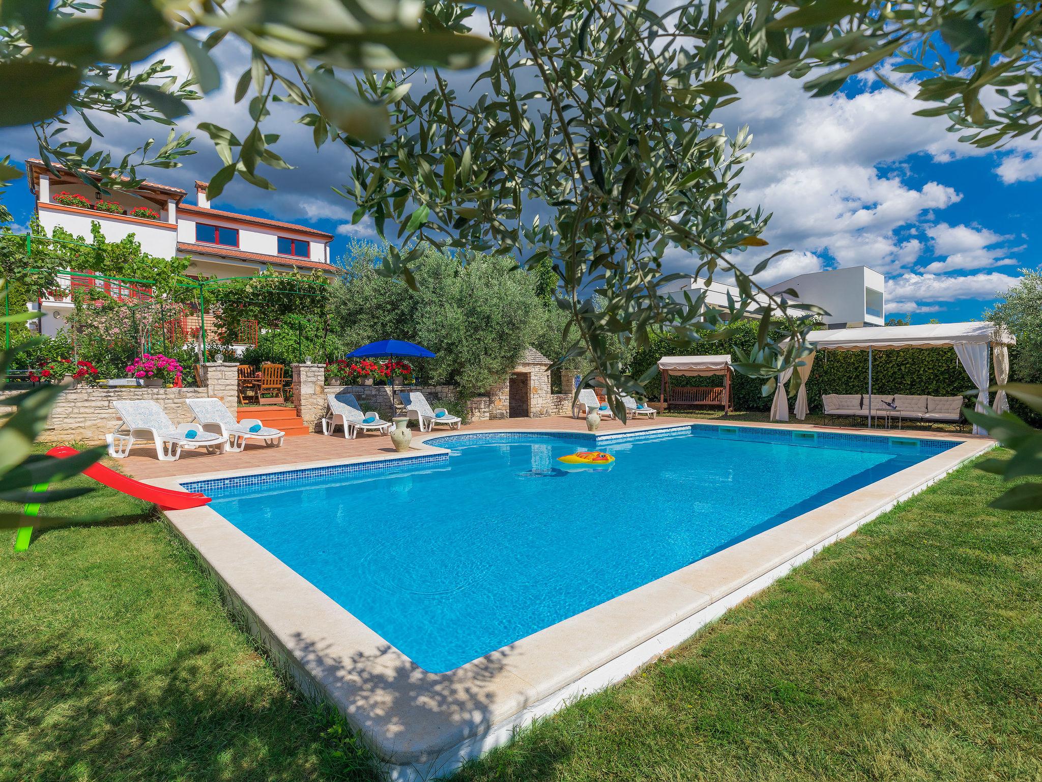 Photo 37 - Appartement de 2 chambres à Kanfanar avec piscine et vues à la mer