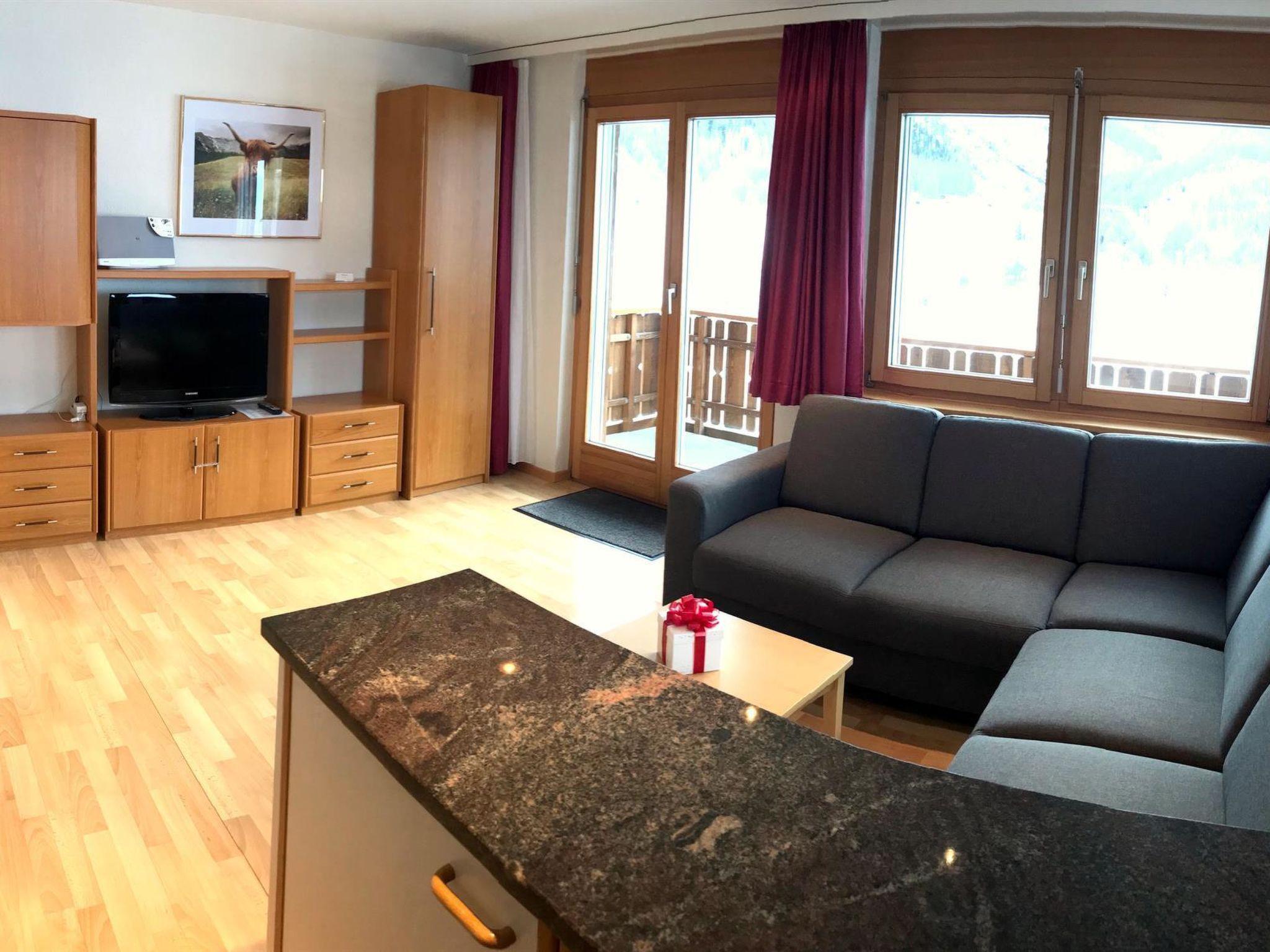 Foto 4 - Apartamento de 2 habitaciones en Saas-Fee