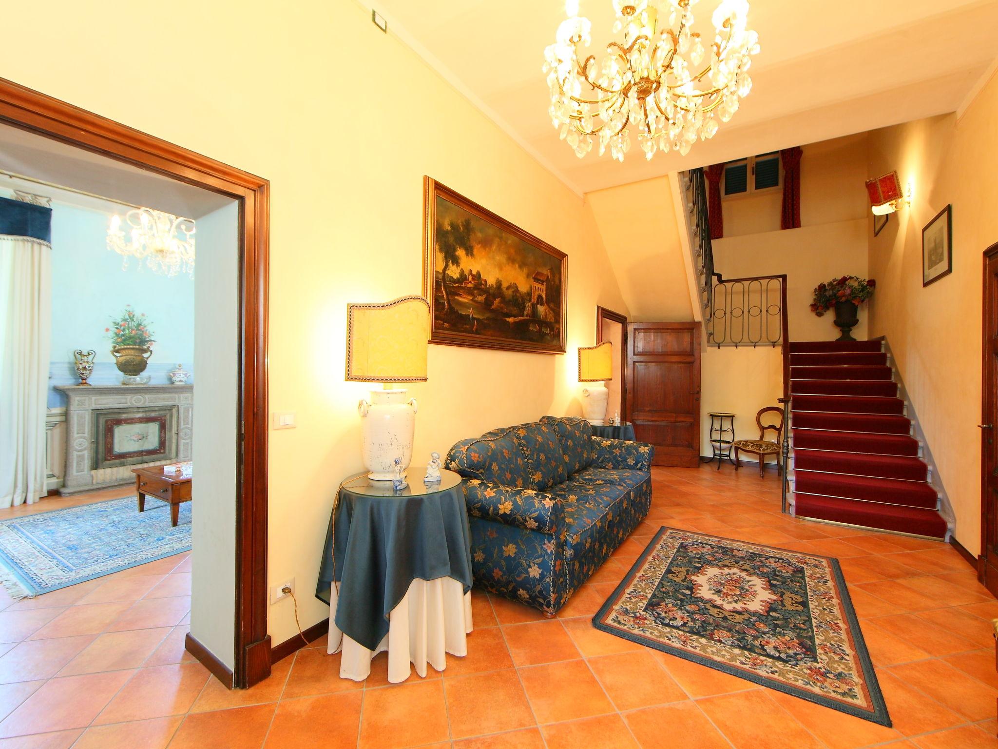 Photo 11 - 6 bedroom House in Bettona with private pool and garden