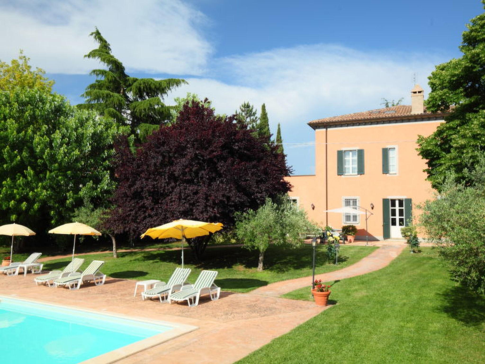 Photo 10 - Maison de 6 chambres à Bettona avec piscine privée et jardin