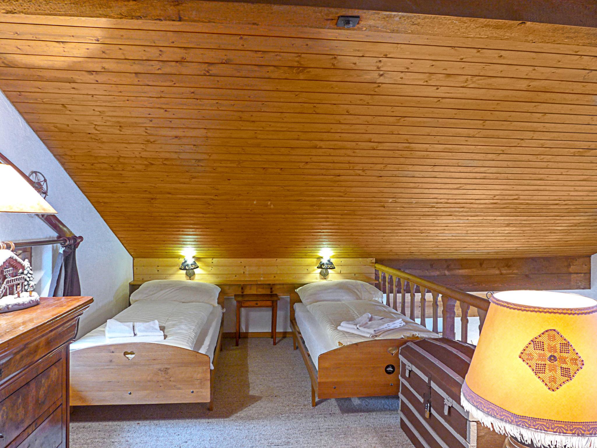 Foto 12 - Apartment mit 2 Schlafzimmern in Lauterbrunnen mit blick auf die berge
