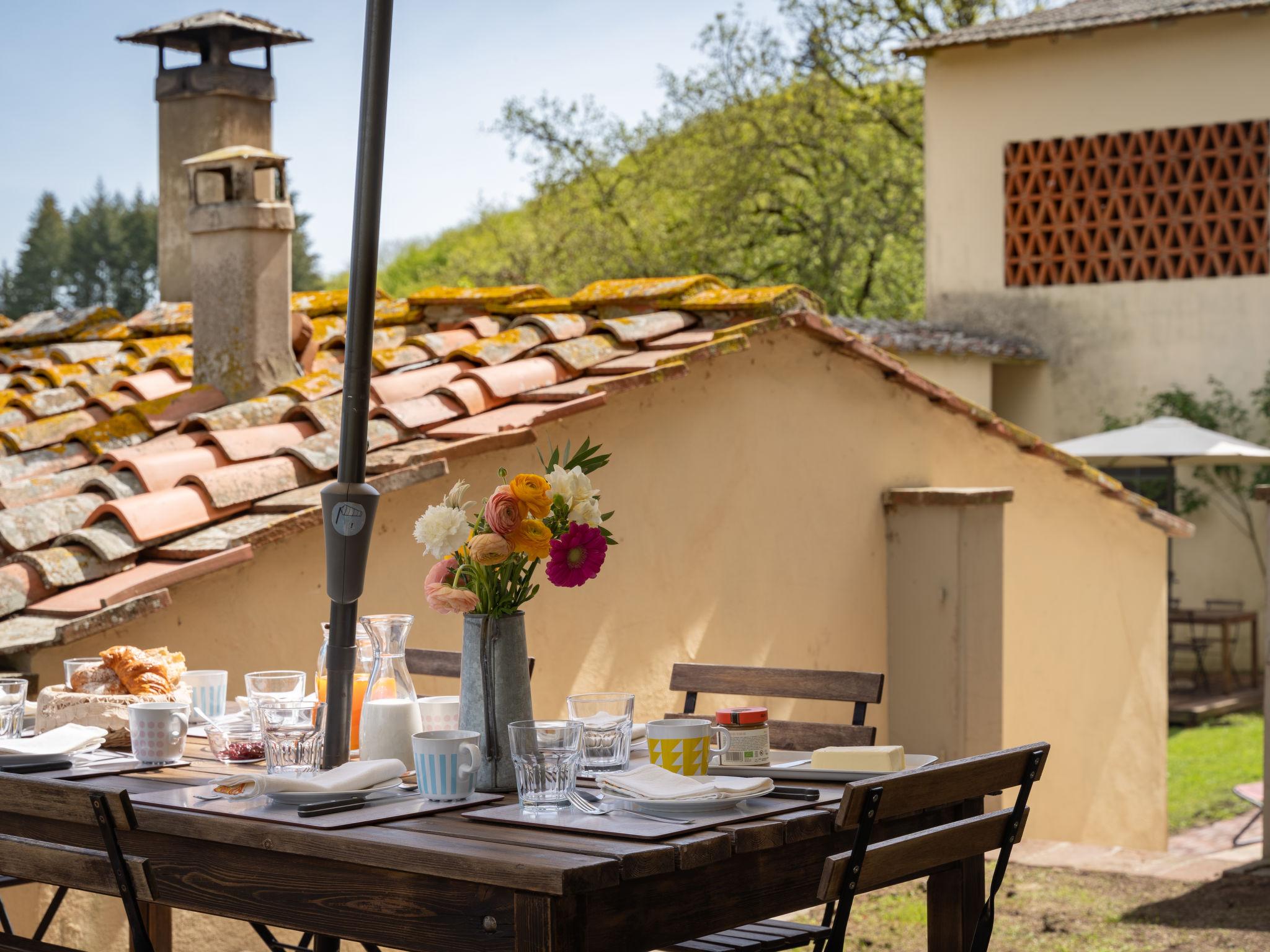 Foto 41 - Casa de 10 habitaciones en Greve in Chianti con piscina privada y jardín